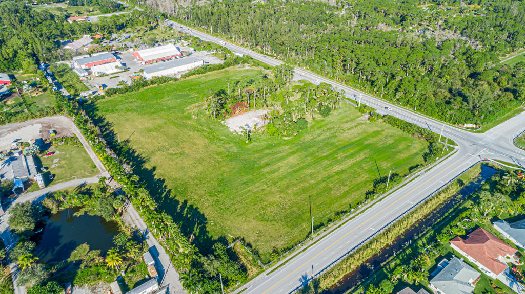 View details of listing 12900 Okeechobee Boulevard Loxahatchee Groves with MLS#