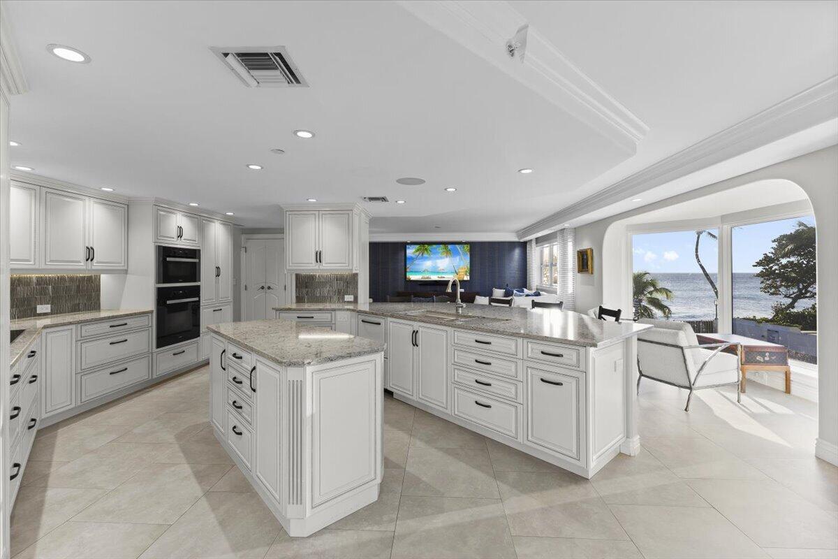 View details of listing 4605 S Ocean Boulevard 3b, Highland Beach, FL 33487 Highland Beach with MLS#