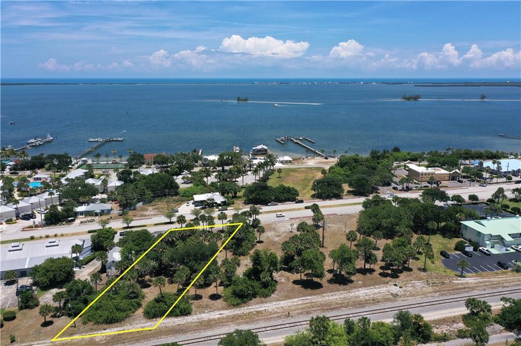 View details of listing 1531 Us Highway 1 Highway, Sebastian, FL 32958 Sebastian with MLS# 