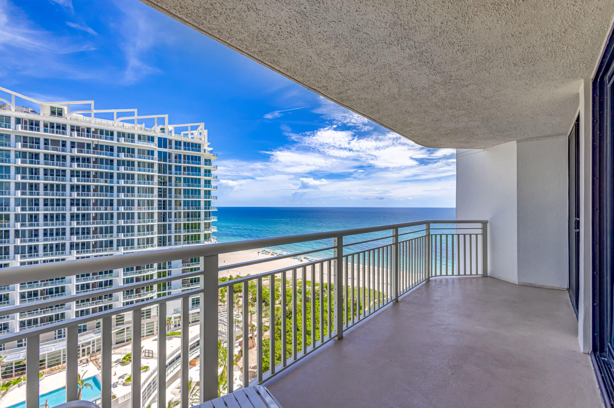 View details of listing 3000 N Ocean Drive 17 B, Singer Island, FL 33404 Singer Island with MLS# 