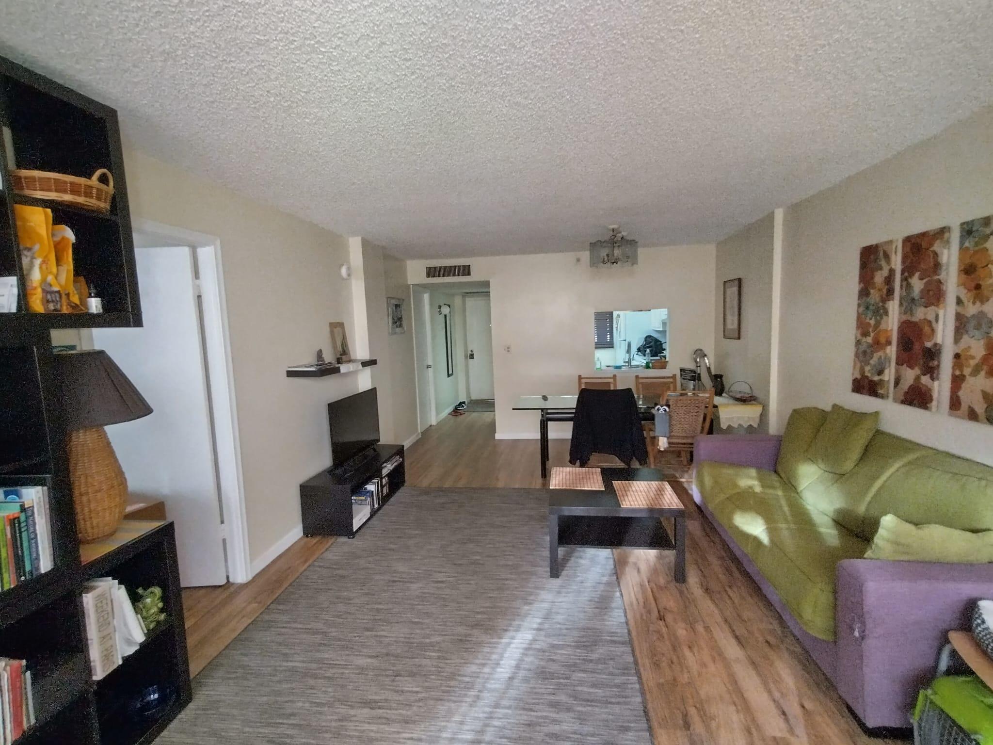 View details of listing 103 Royal Park Drive 3b, Oakland Park, FL 33309 Oakland Park with MLS#