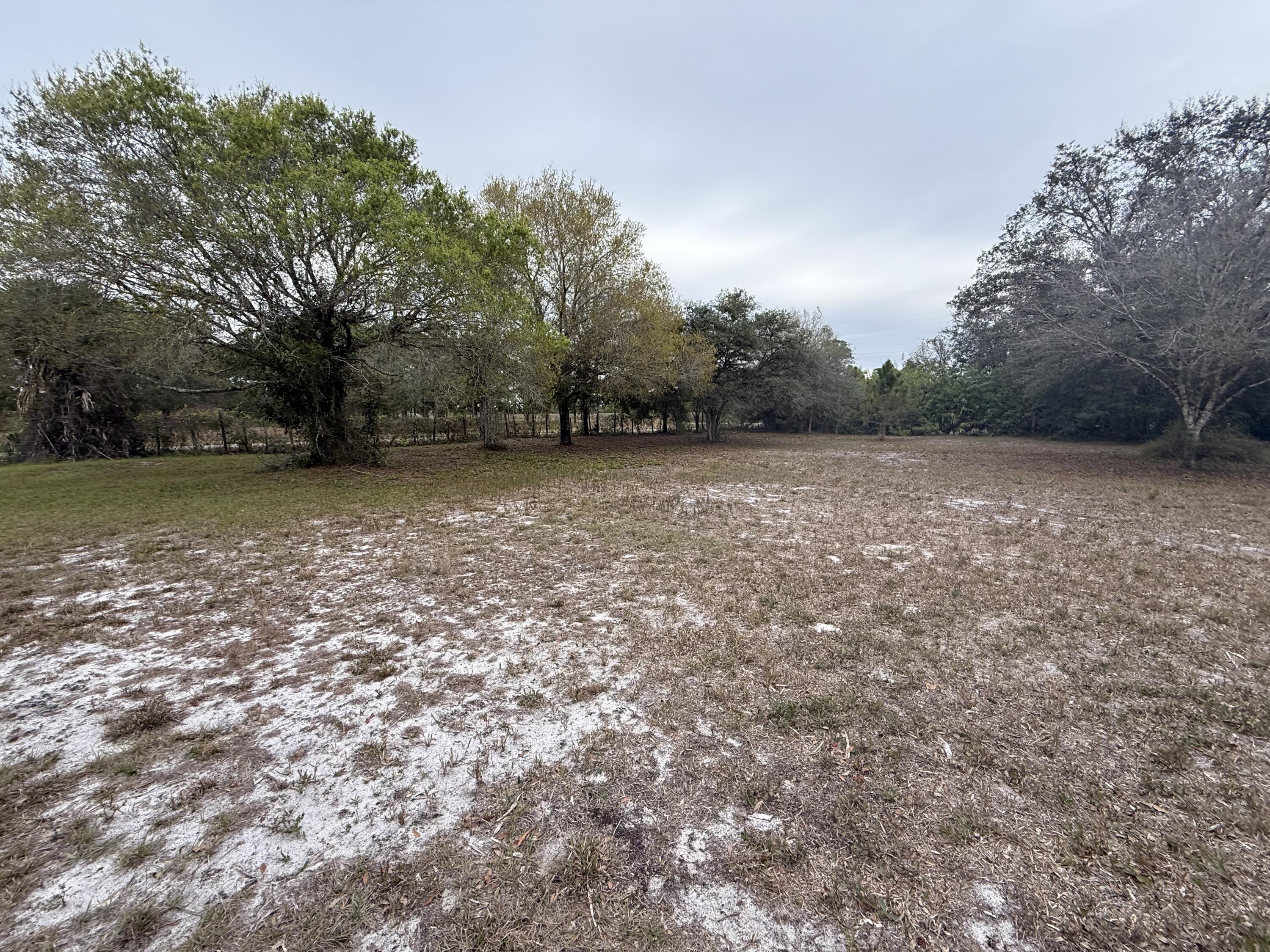 View details of listing 754 Hunting Club Avenue, Clewiston, FL 33440 Clewiston with MLS# 