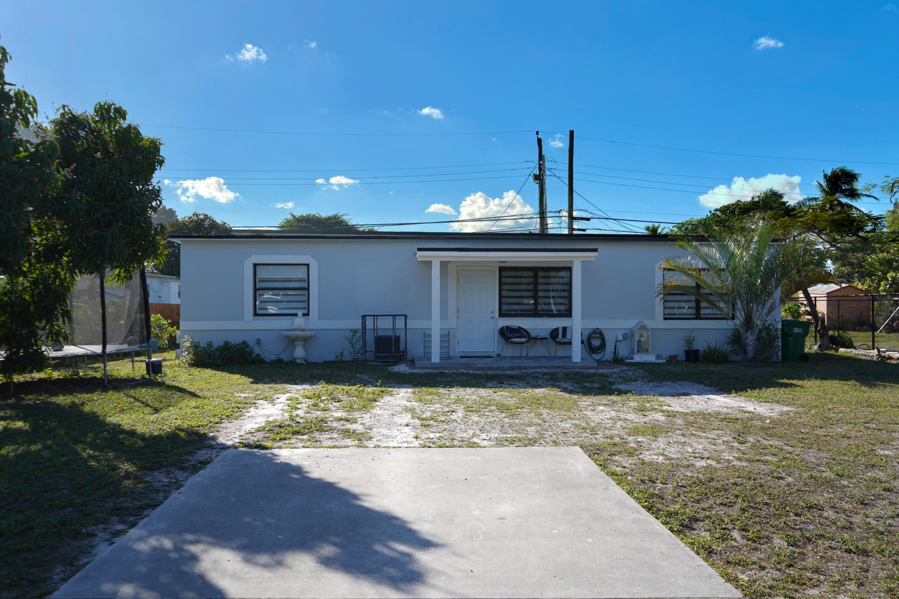 View details of listing 303 NW 28 Way, Fort Lauderdale, FL 33311 Fort Lauderdale with MLS# 