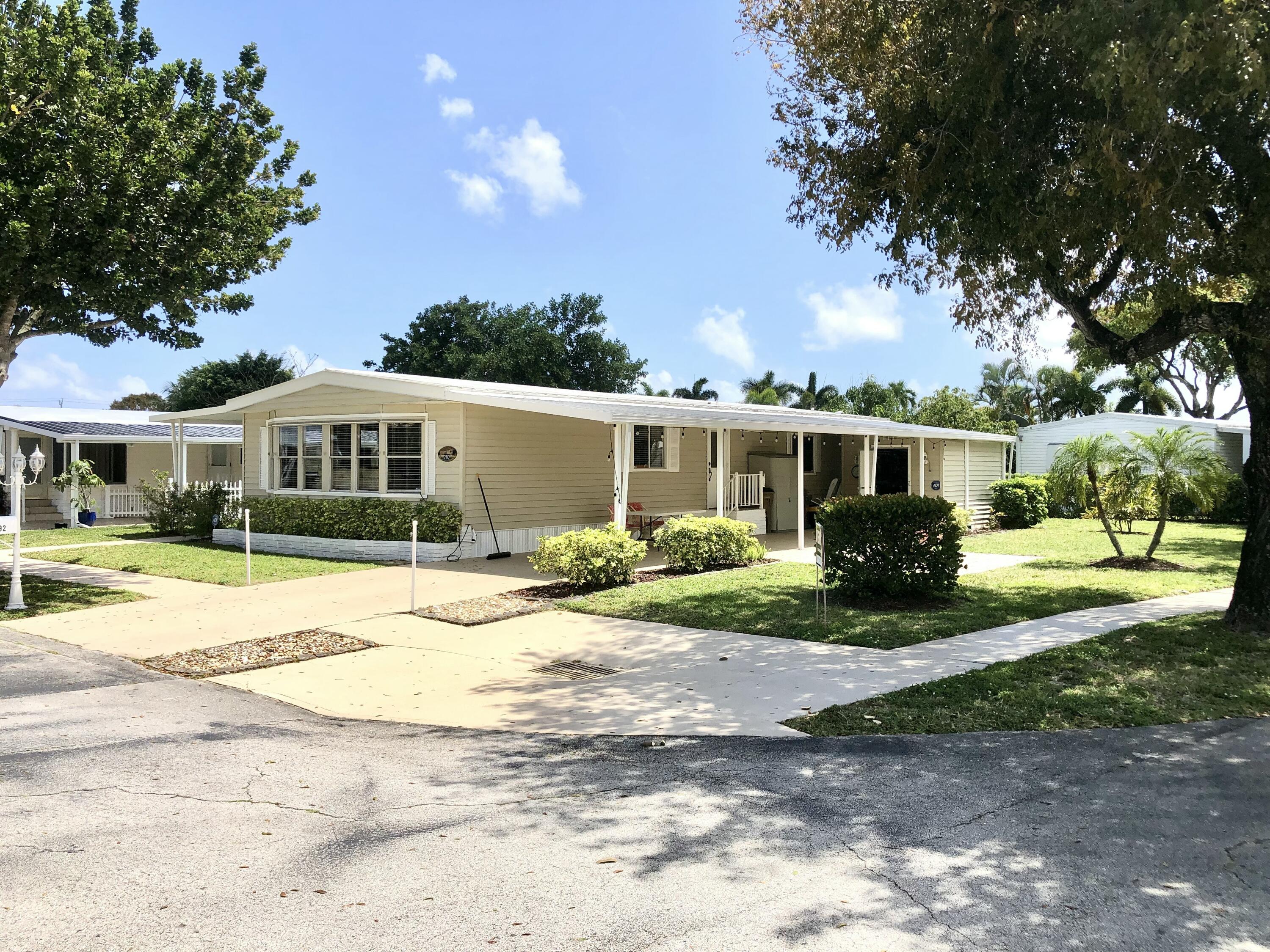 View details of listing 292 NW 53 Street, Deerfield Beach, FL 33064 Deerfield Beach with MLS# 
