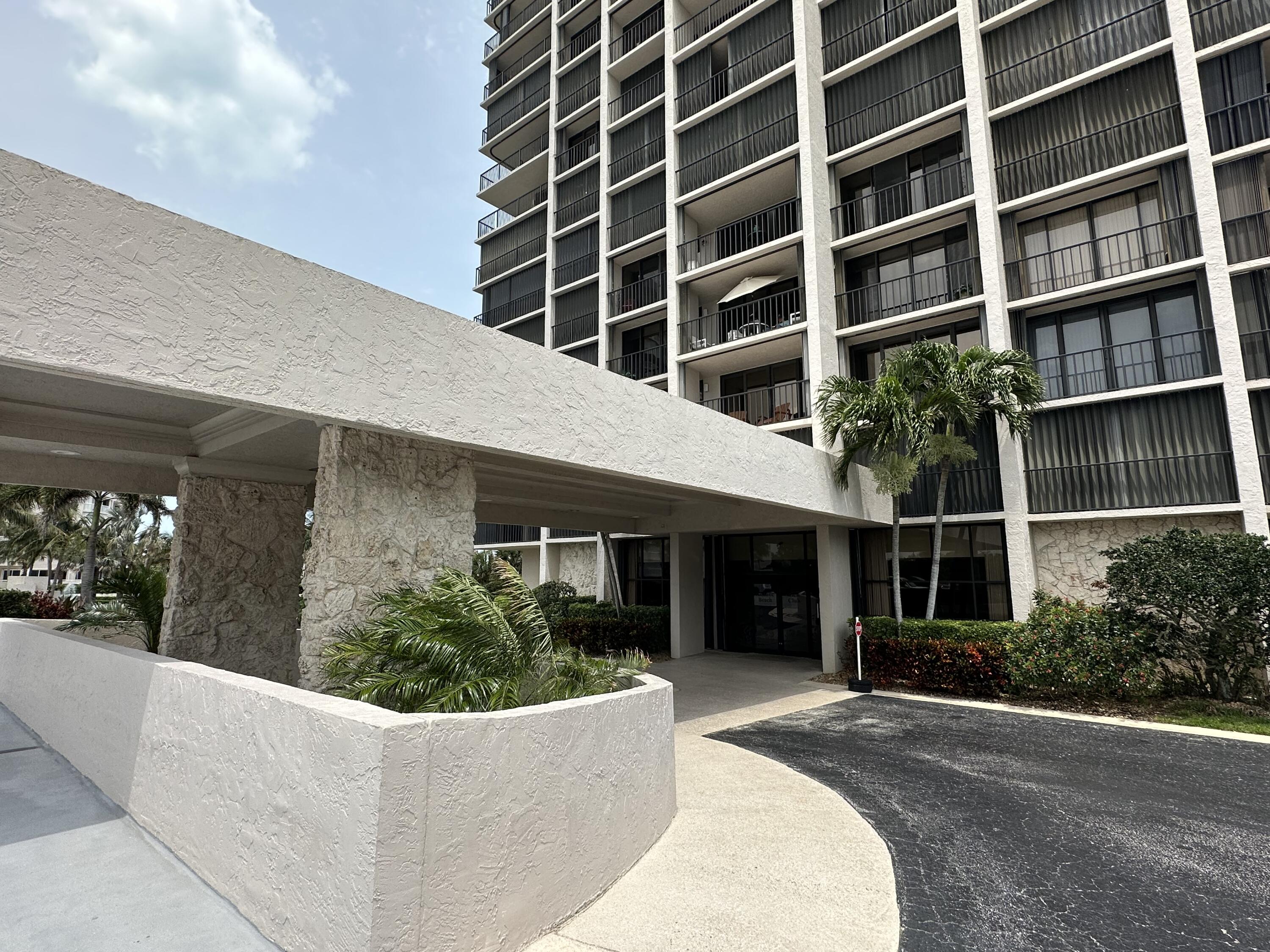 View details of listing 5047 N Highway A1a Ph-2, Hutchinson Island, FL 34949 Hutchinson Island with MLS#