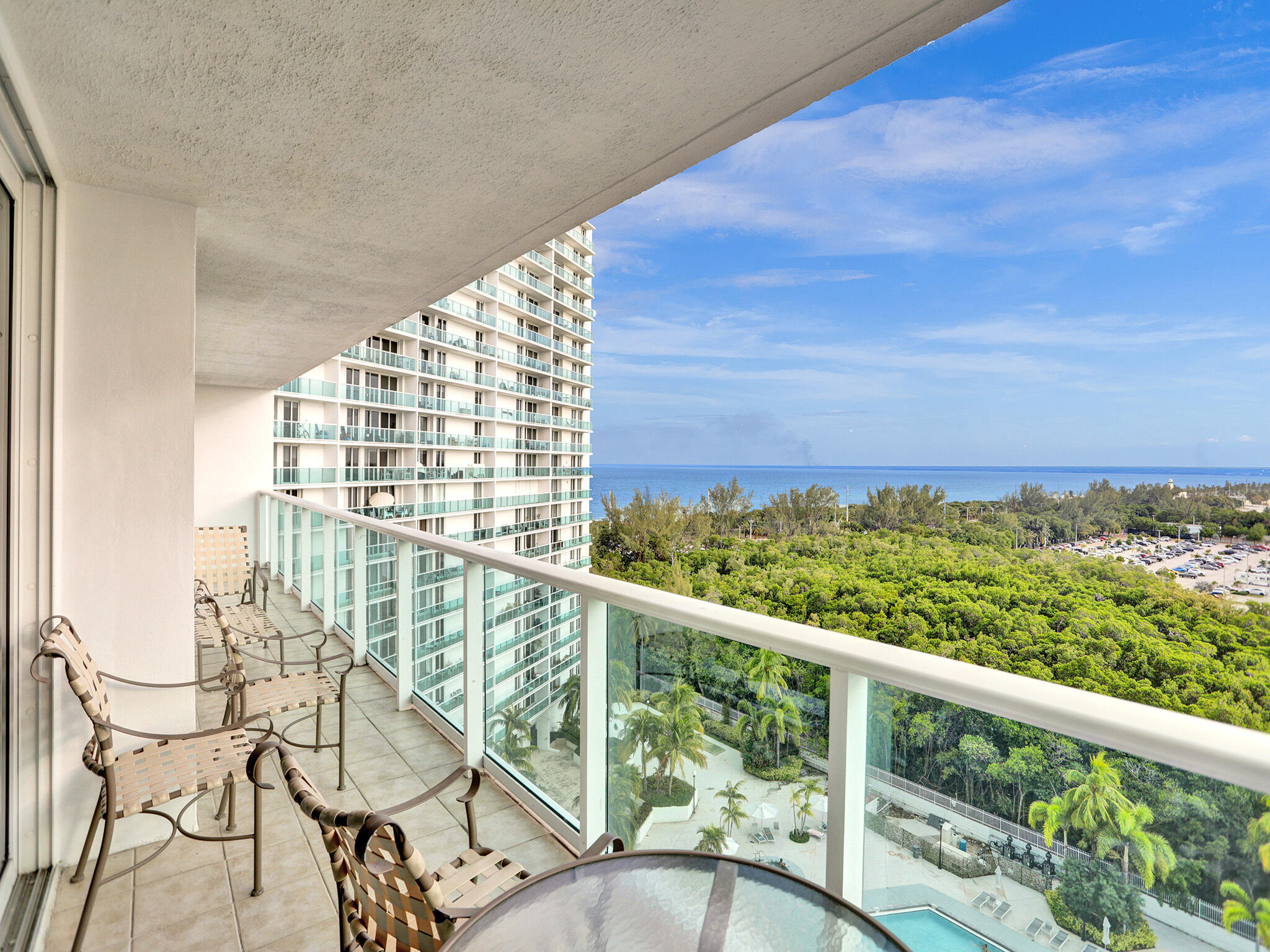 View details of listing 100 Bayview Drive 1125, Sunny Isles Beach, FL 33160 Sunny Isles Beach with MLS# 