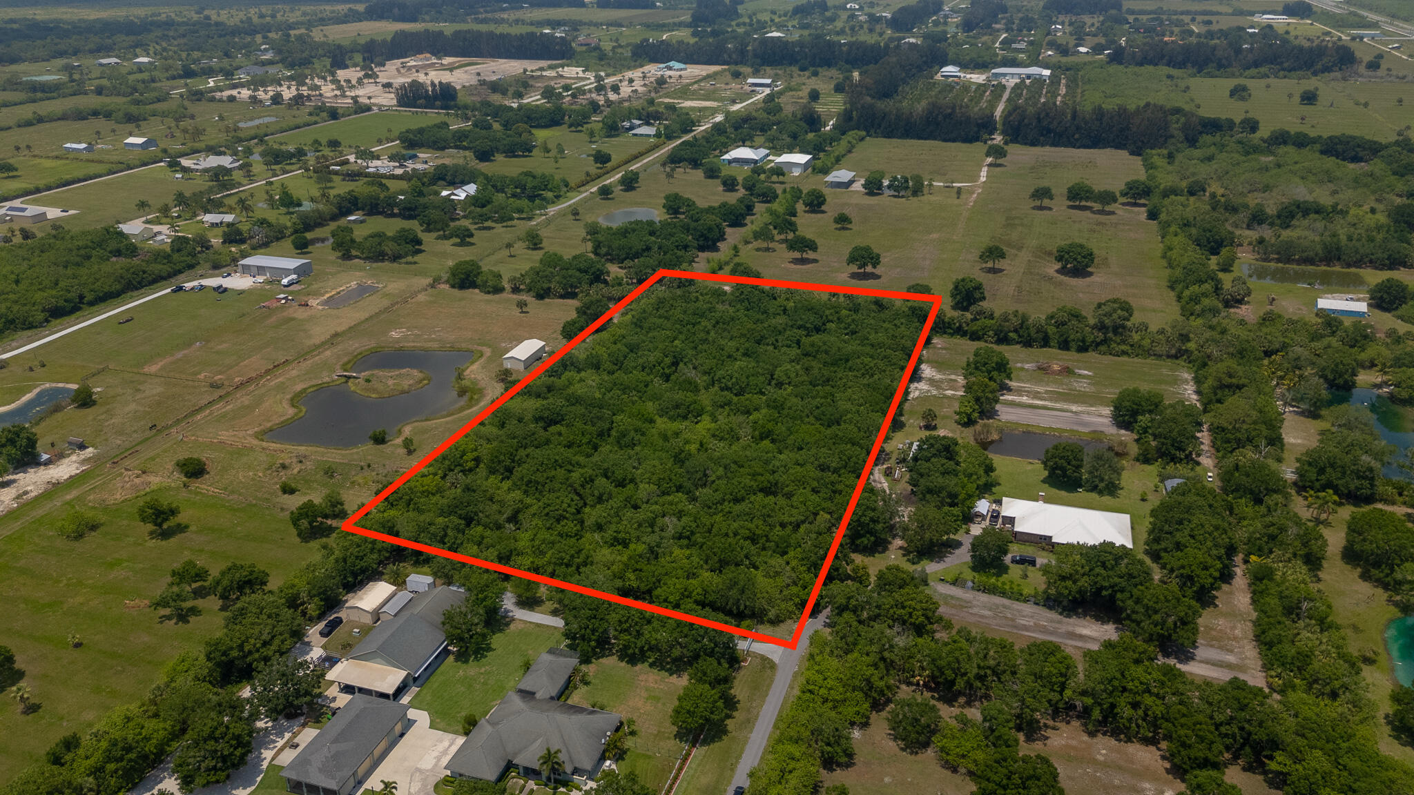 View details of listing 5055 69th Court, Vero Beach, FL 32967 Vero Beach with MLS#