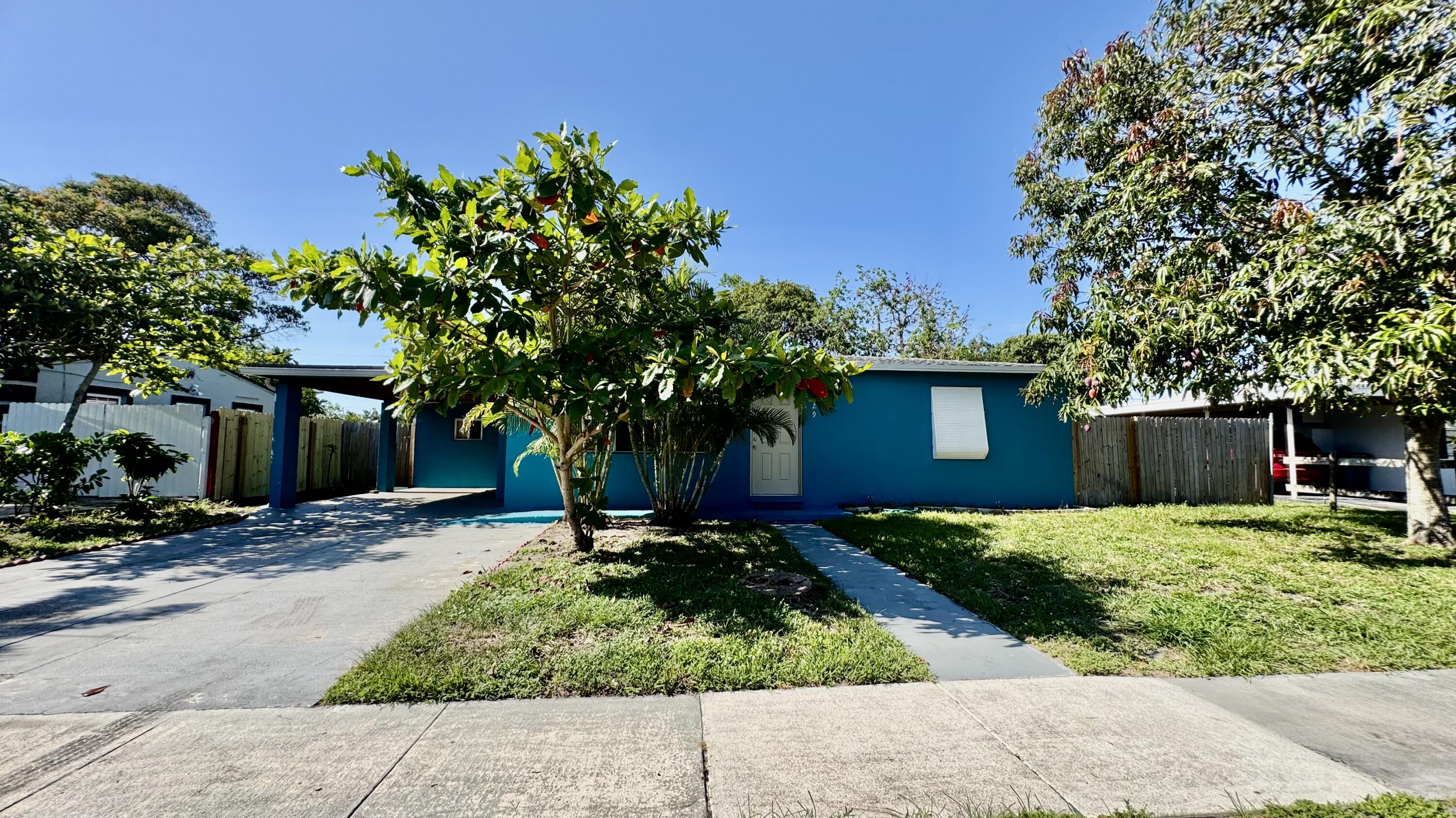 View details of listing 629 Troy Boulevard, West Palm Beach, FL 33409 West Palm Beach with MLS#