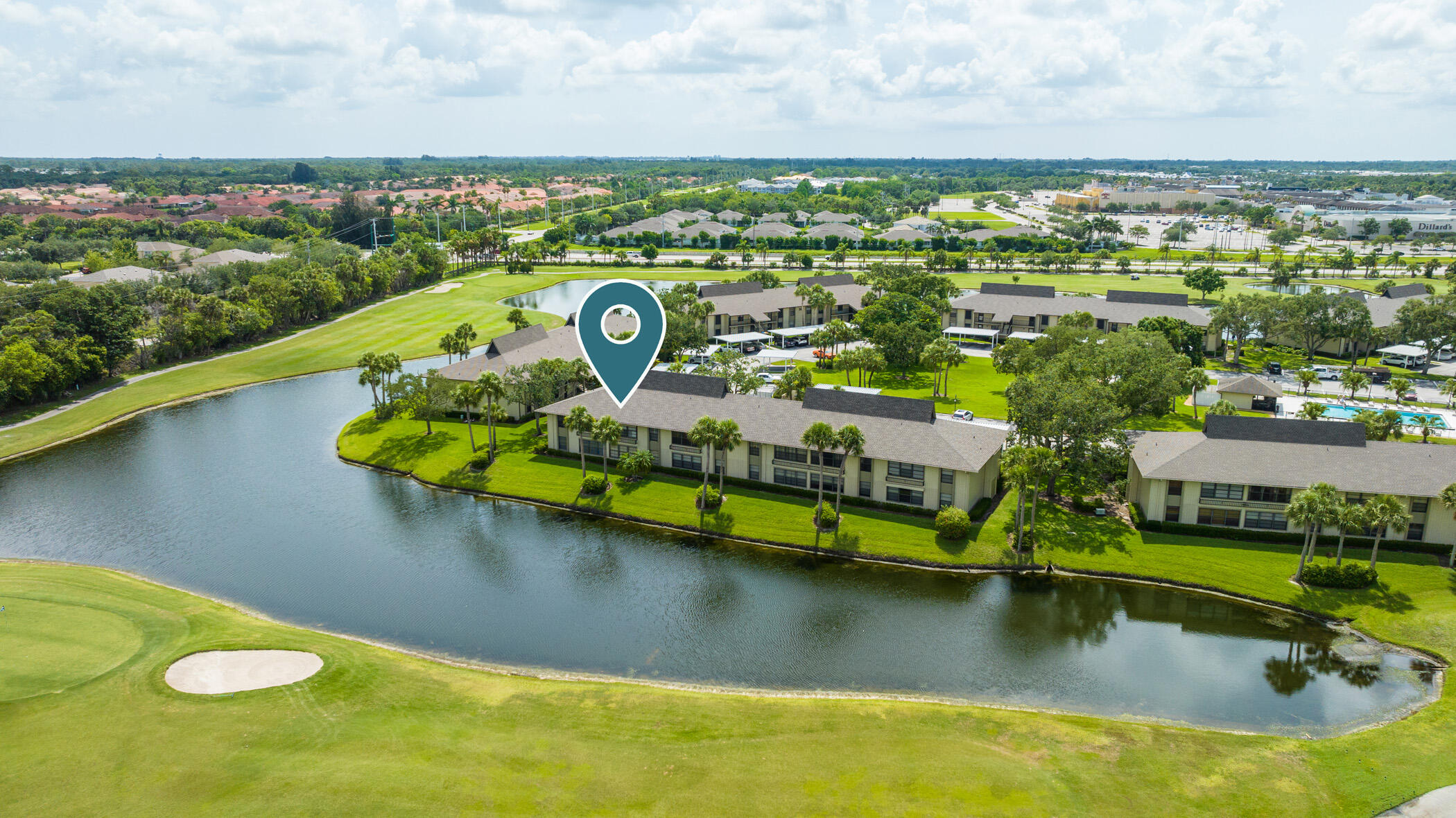 View details of listing 28 Plantation Drive 204, Vero Beach, FL 32966 Vero Beach with MLS#