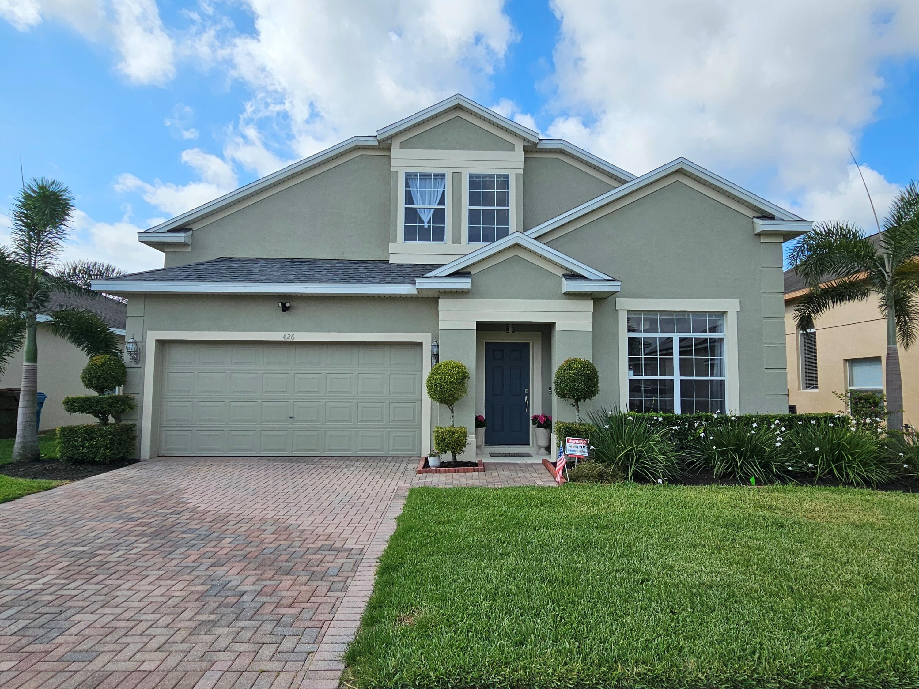 View details of listing 426 Cadiz Loop, Davenport, FL 33837 Davenport with MLS#