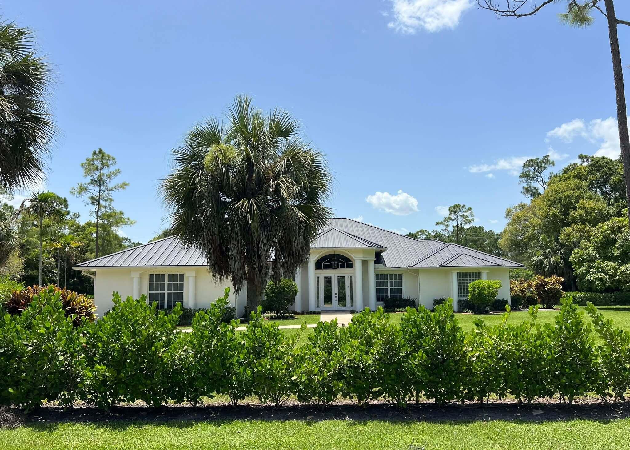 View details of listing 103 Squire Drive, Wellington, FL 33414 Wellington with MLS#