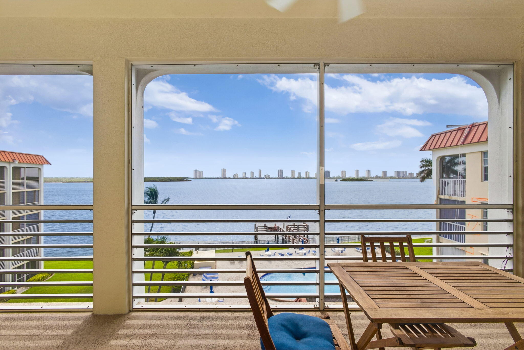 Listing  105 Paradise Harbour Boulevard 501, North Palm Beach, FL 33408, North Palm Beach, FL 33408