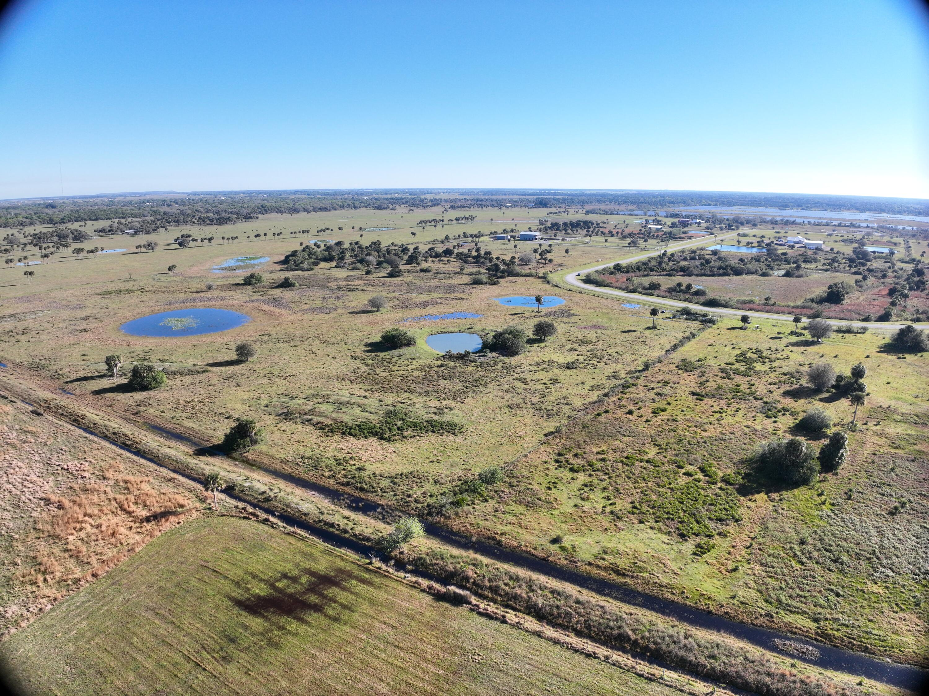 View details of listing 6584 SE 26th Trail, Okeechobee, FL 34974 Okeechobee with MLS#