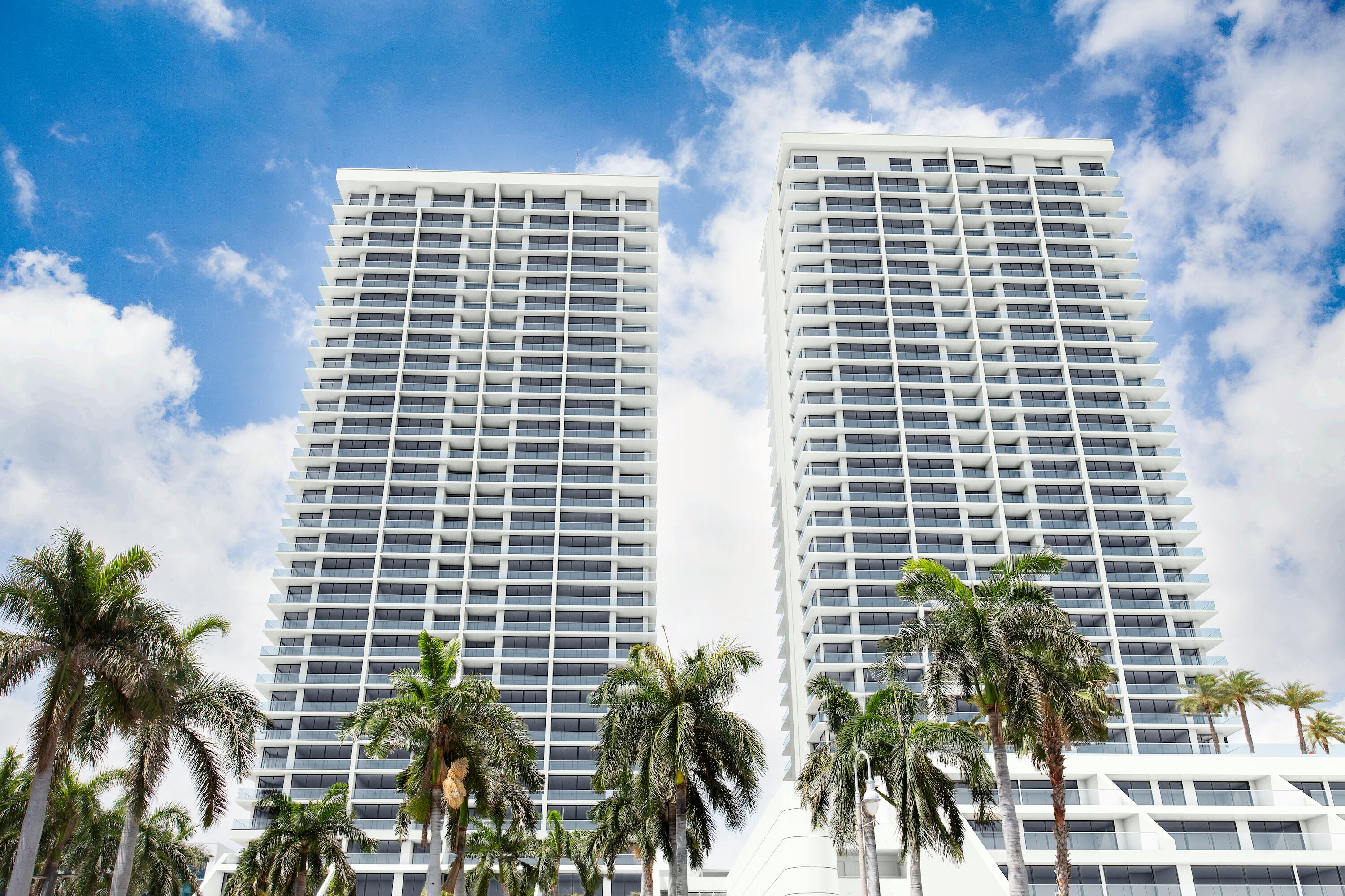 View details of listing 529 S Flagler Drive Th3e, West Palm Beach, FL 33401 West Palm Beach with MLS#