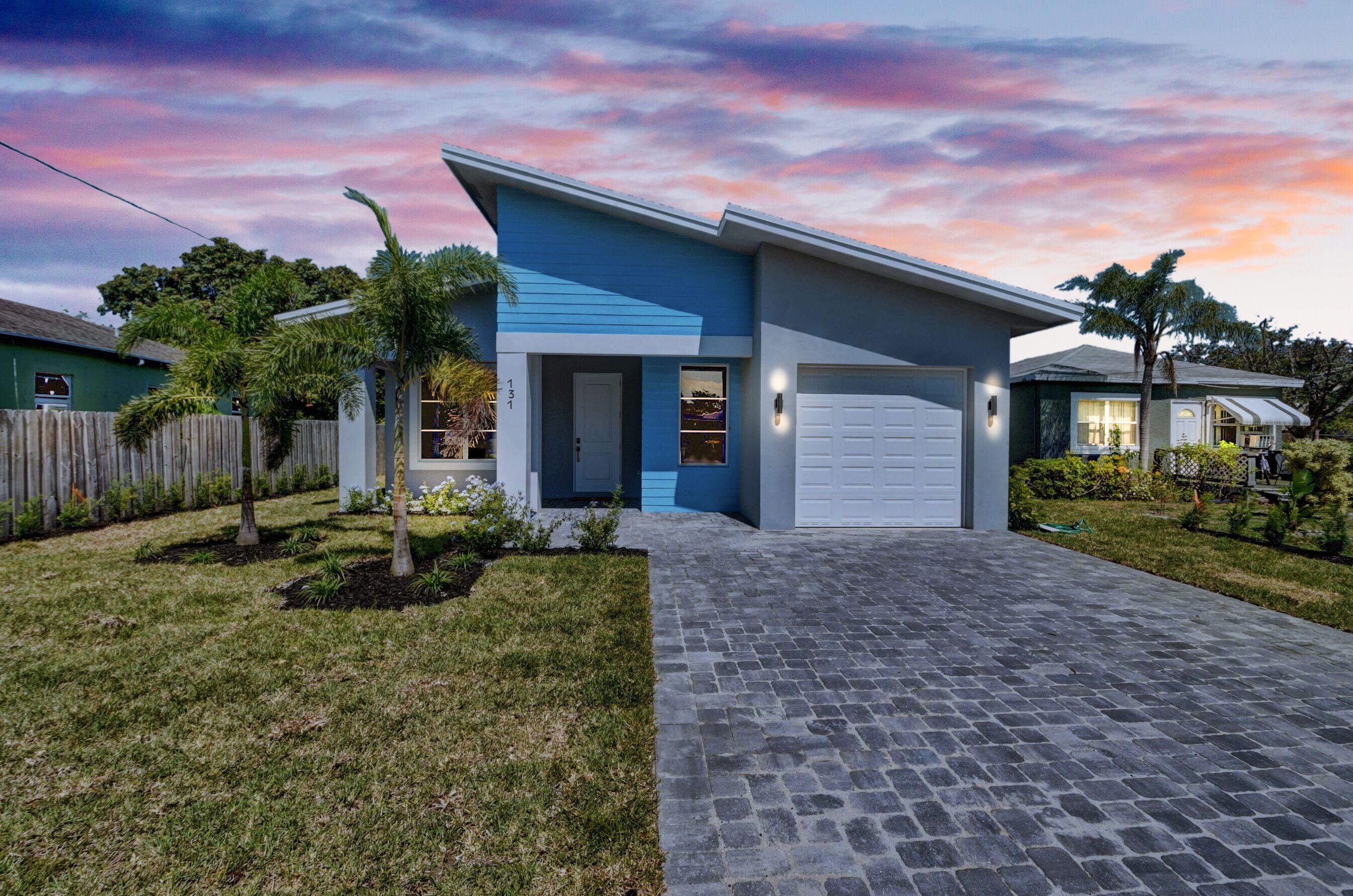 View details of listing 715 NW 1st Street, Delray Beach, FL 33444 Delray Beach with MLS#