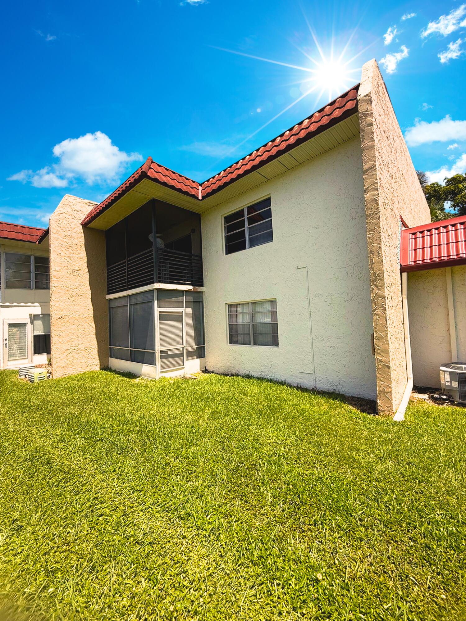 View details of listing 218 Lake Frances Drive, West Palm Beach, FL 33411 West Palm Beach with MLS#