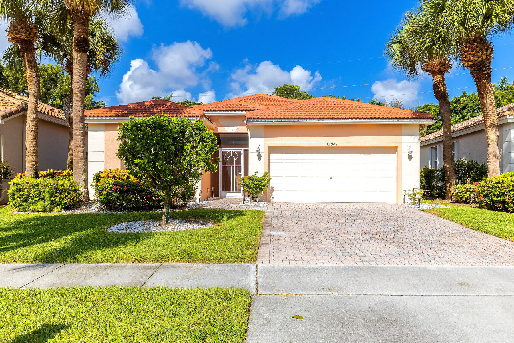 View details of listing 12908 Coral Lakes Drive, Boynton Beach, FL 33437 Boynton Beach with MLS#