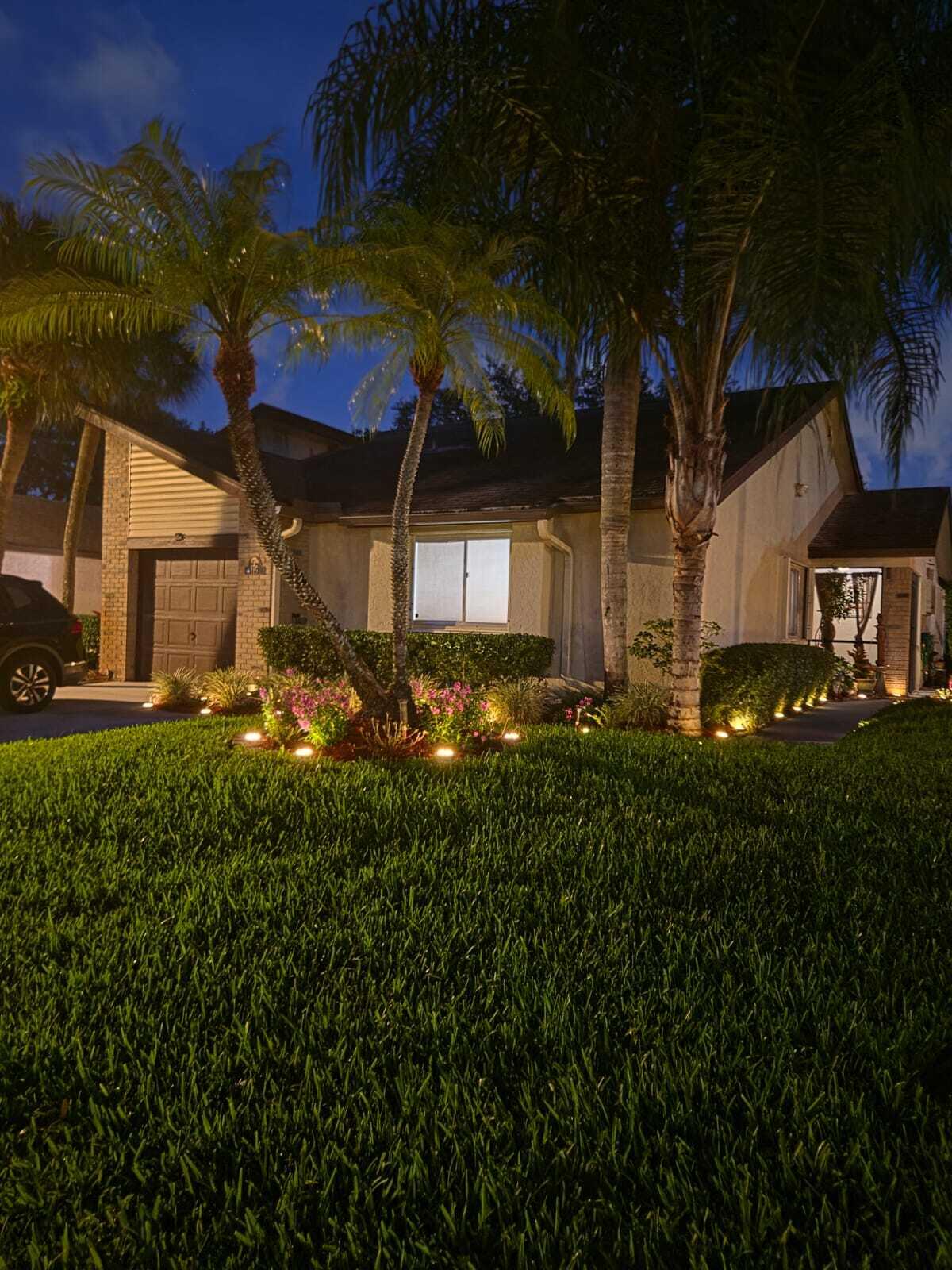 View details of listing 115 Ramblewood Circle, Royal Palm Beach, FL 33411 Royal Palm Beach with MLS#
