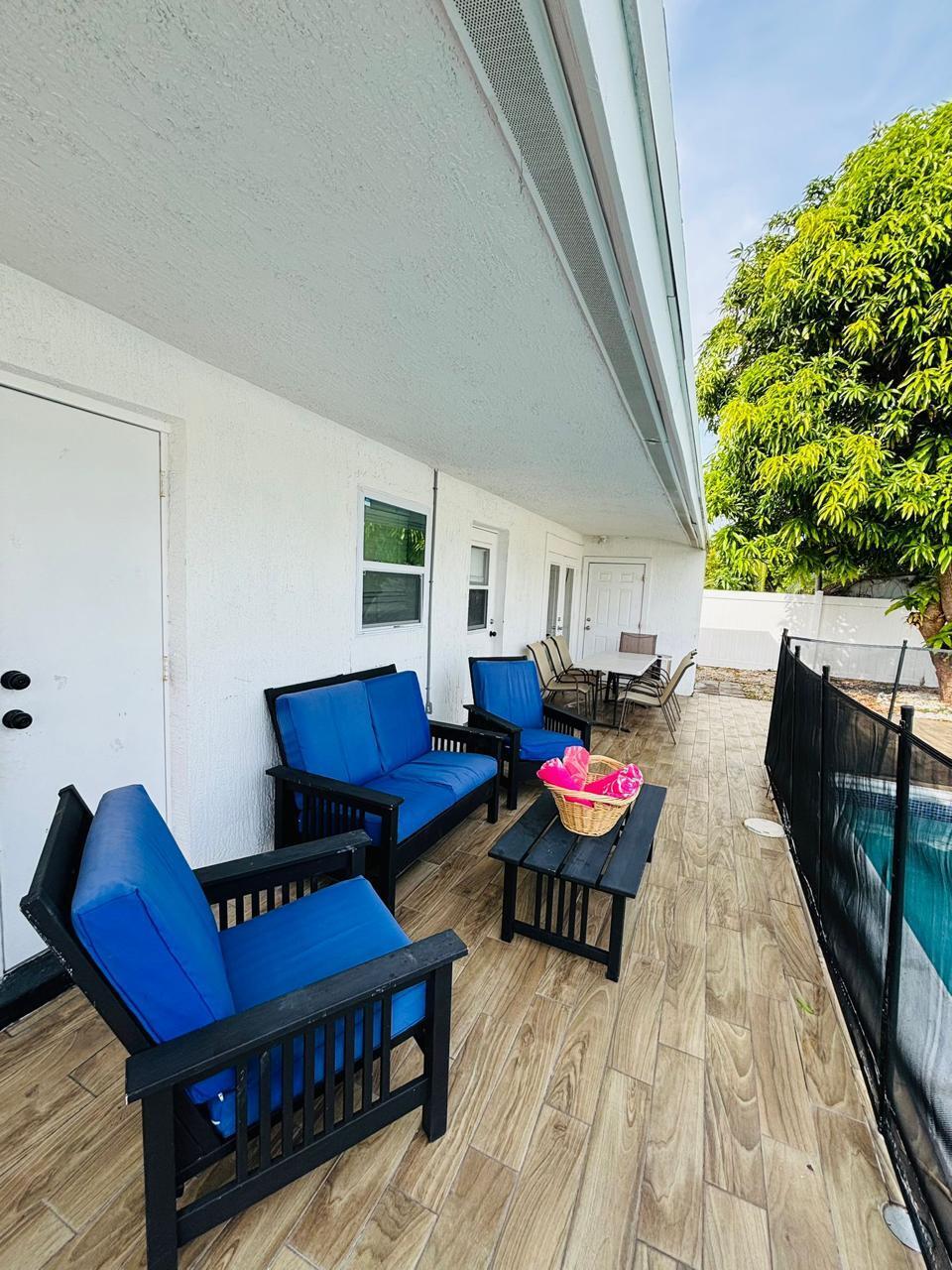 Listing  2010 NE 1st Avenue, Pompano Beach, FL 33060, Pompano Beach, FL 33060