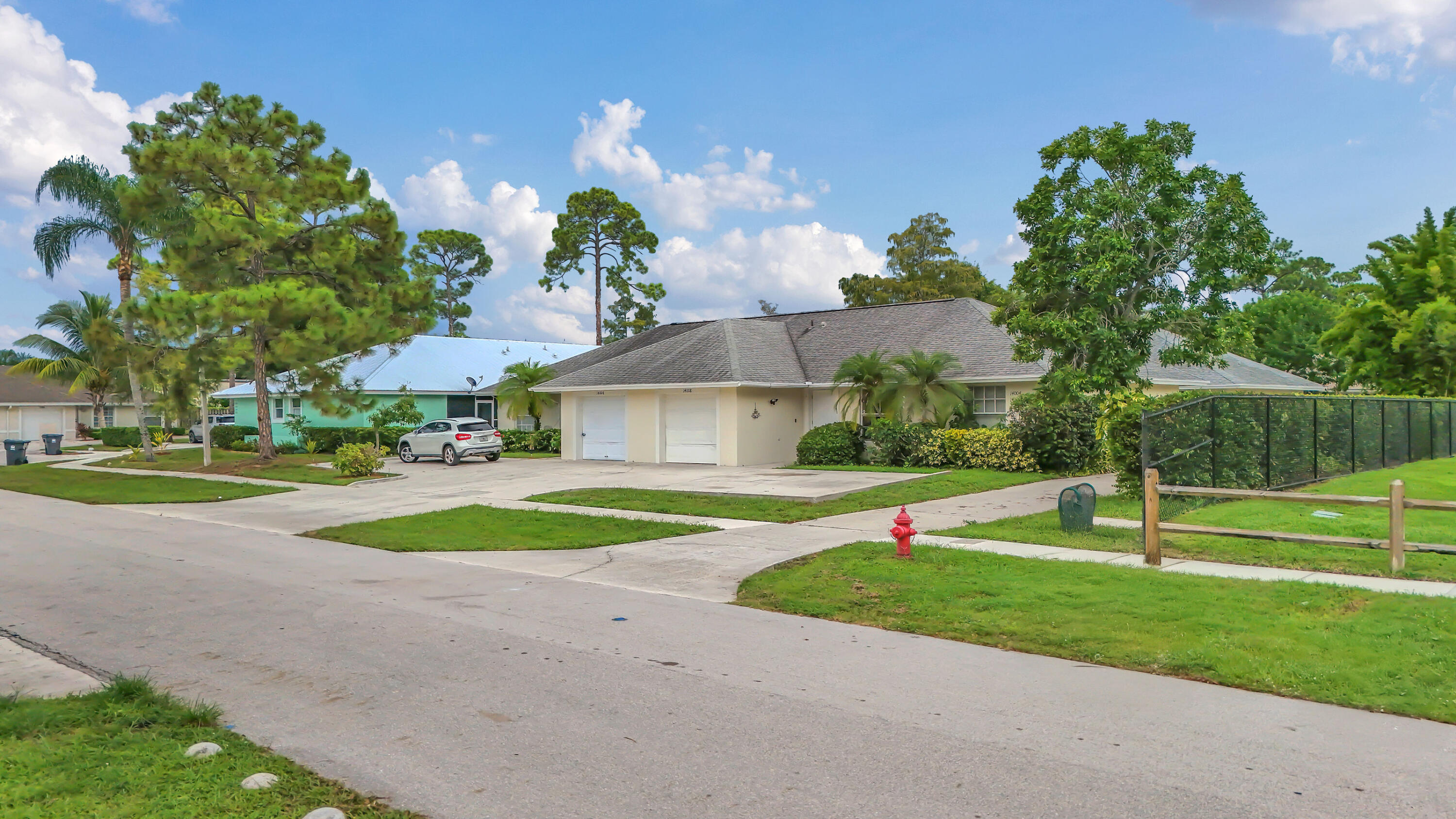 View details of listing 14010 Veronica Court, Wellington, FL 33414 Wellington with MLS#