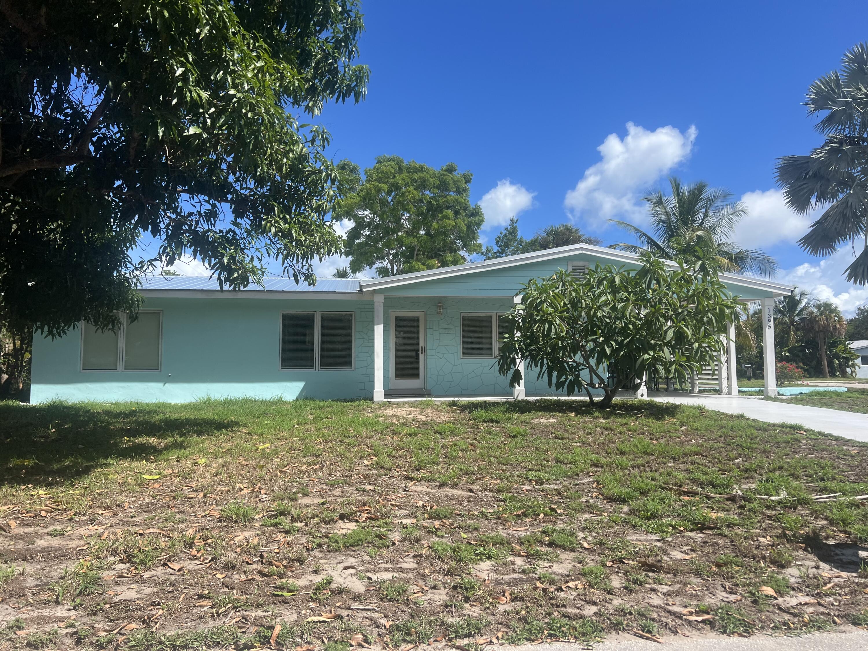 View details of listing 1395 NE Flora Place, Jensen Beach, FL 34957 Jensen Beach with MLS#