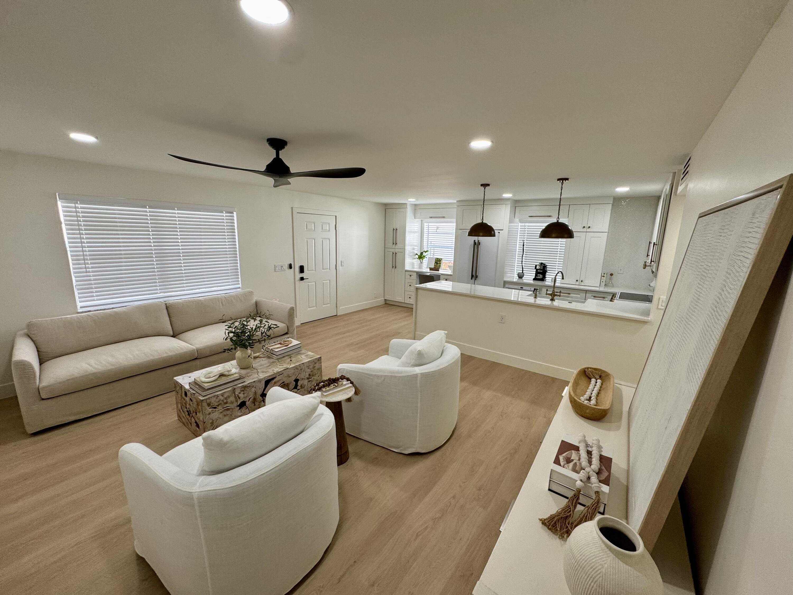 View details of listing 977 Normandy U, Delray Beach, FL 33484 Delray Beach with MLS#