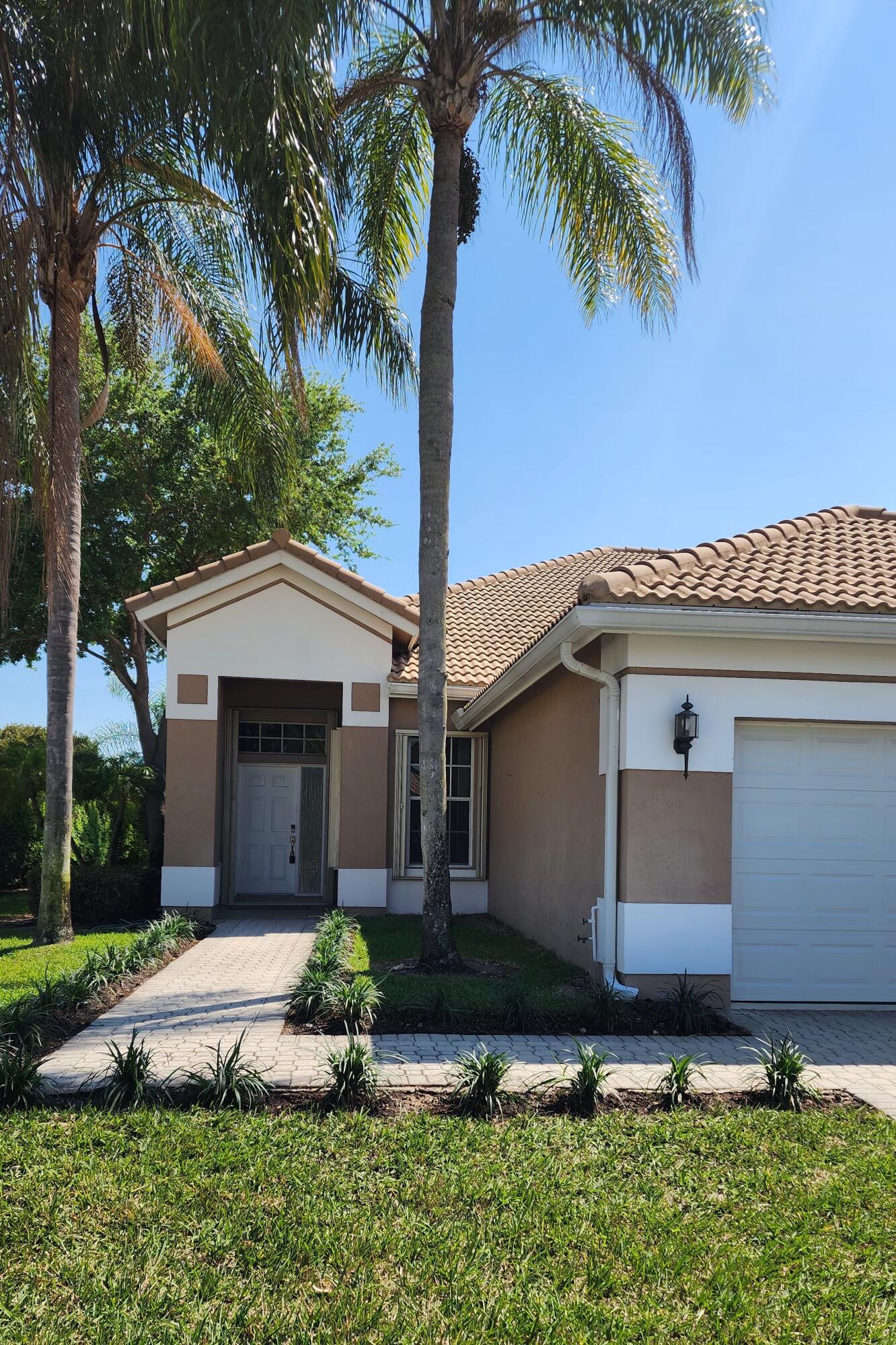 View details of listing 6900 Cairnwell Drive, Boynton Beach, FL 33472 Boynton Beach with MLS#