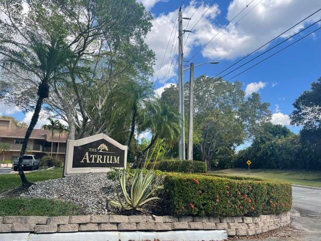 View details of listing 7531 NW 86th Terrace 101, Tamarac, FL 33321 Tamarac with MLS# 