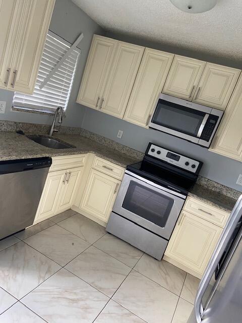 View details of listing 578 SW Sara Boulevard, Port St. Lucie, FL 34953 Port St. Lucie with MLS#