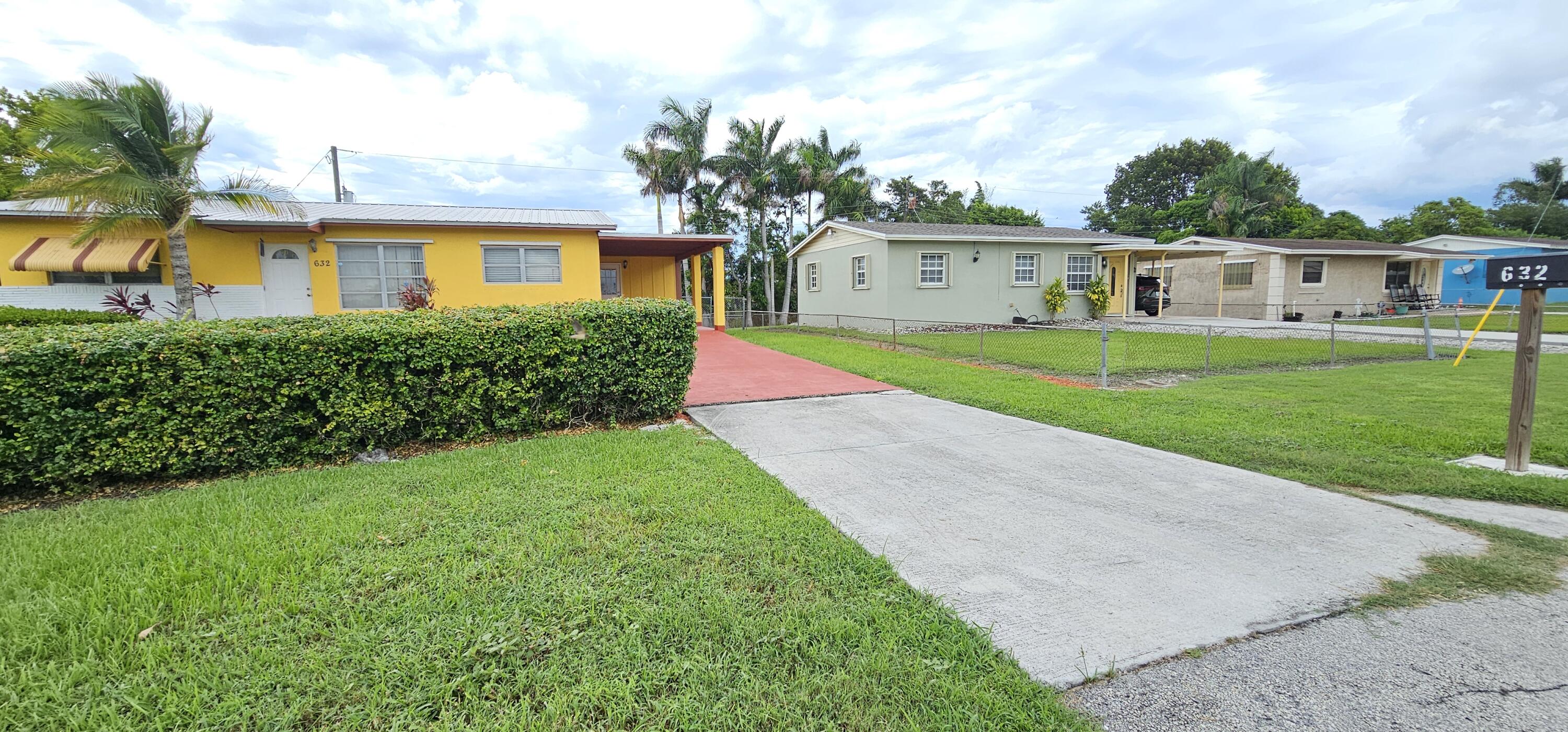 View details of listing 632 SW 13th Street, Belle Glade, FL 33430 Belle Glade with MLS#