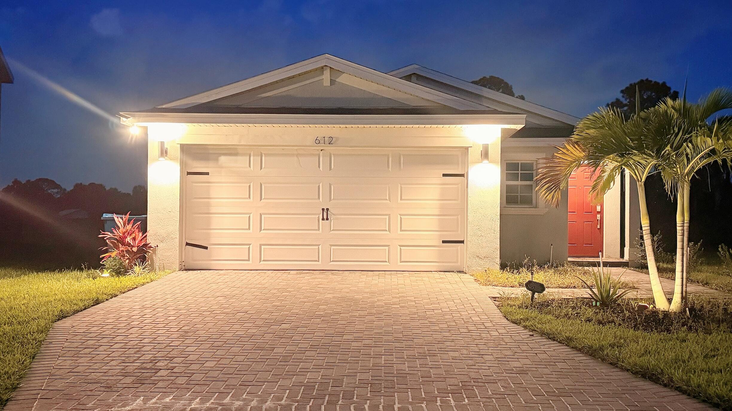 View details of listing 612 Papillon Street SW, Palm Bay, FL 32908 Palm Bay with MLS#