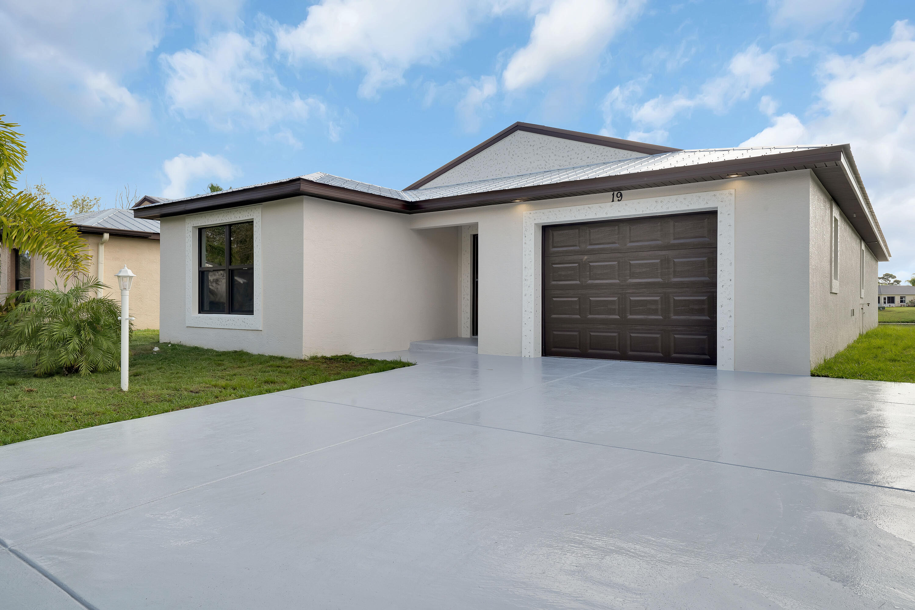View details of listing 113 Callie De Lagos, Fort Pierce, FL 34951 Fort Pierce with MLS#
