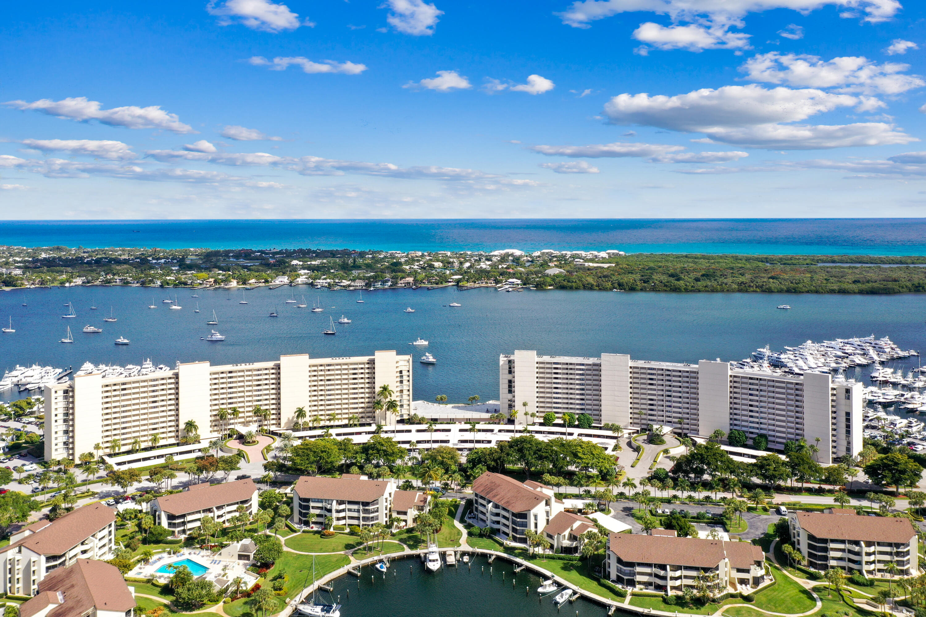 View details of listing 134 Lakeshore Drive 814, North Palm Beach, FL 33408 North Palm Beach with MLS#