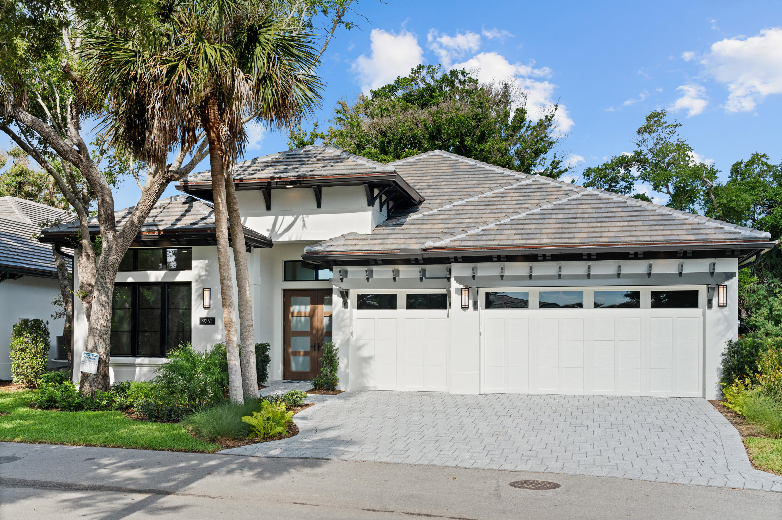 View details of listing 9241 Seaglass Court, Vero Beach, FL 32963 Vero Beach with MLS#