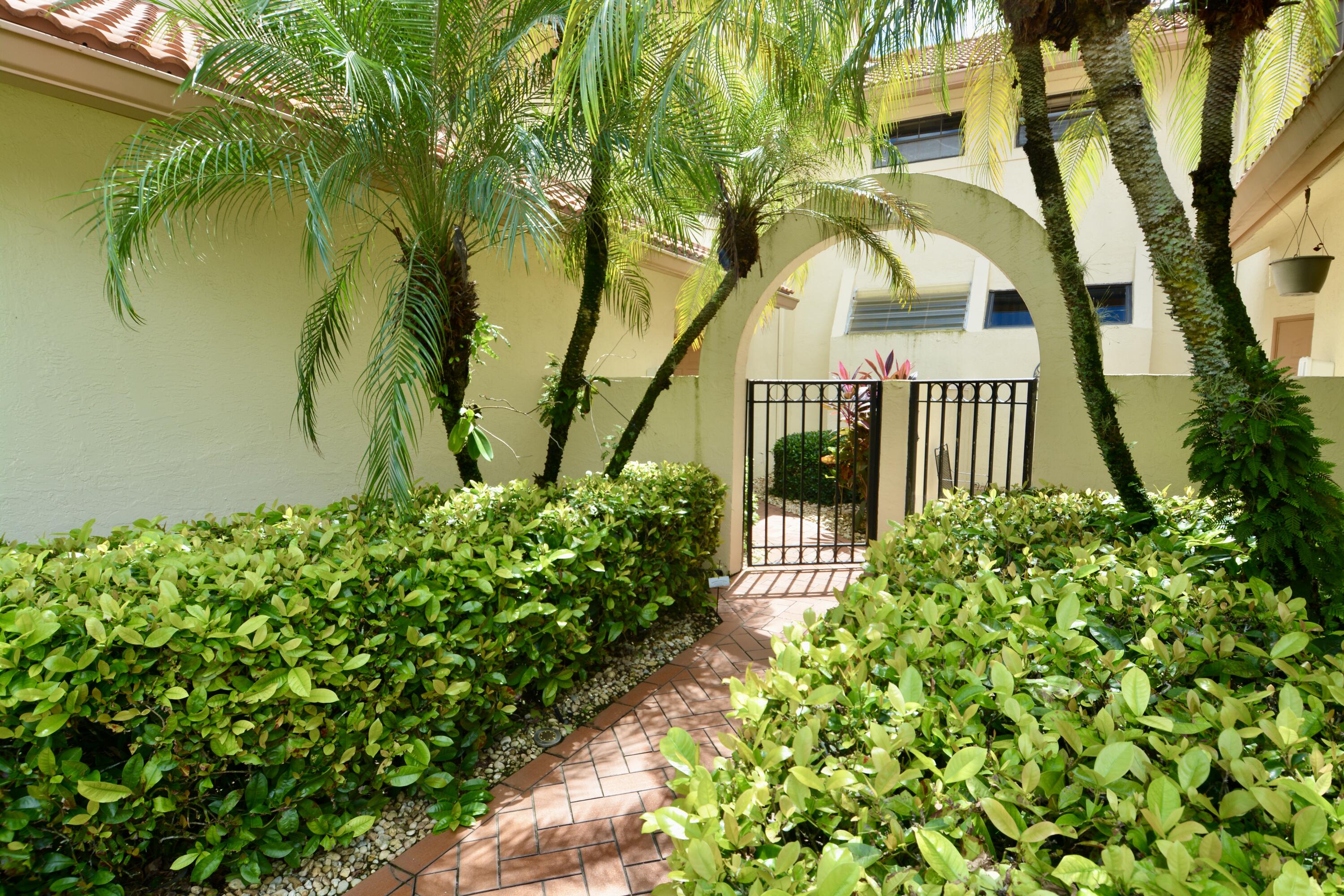 View details of listing 8336 Waterline Drive 201, Boynton Beach, FL 33472 Boynton Beach with MLS#