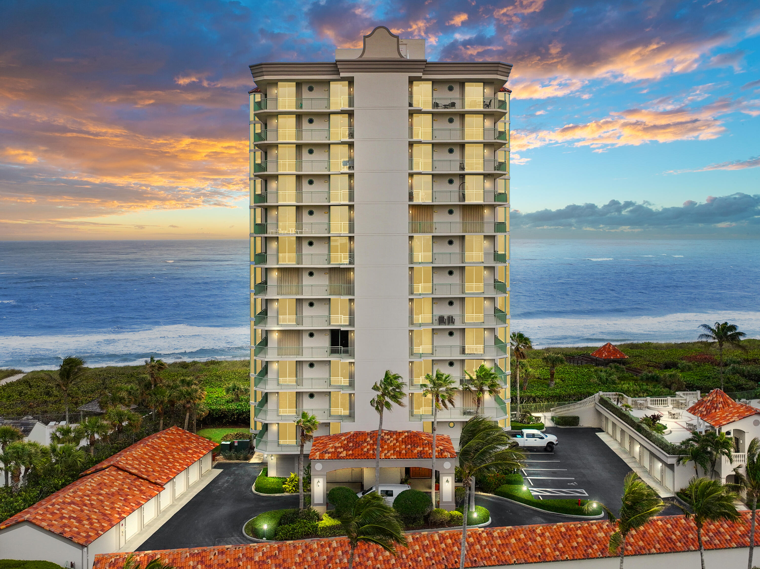 View details of listing 4330 N A1a 902n, Hutchinson Island, FL 34949 Hutchinson Island with MLS#