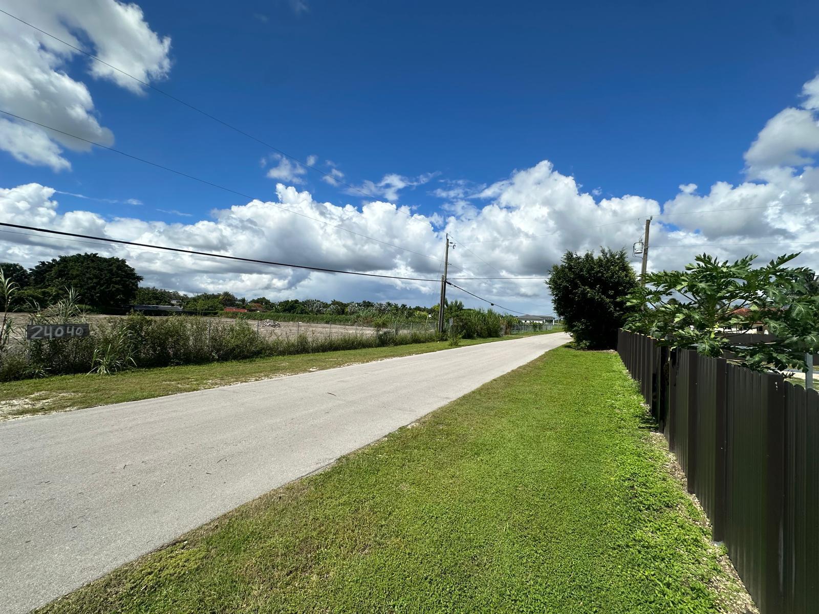 View details of listing 24040 SW 209th Place, Homestead, FL 33031 Homestead with MLS#