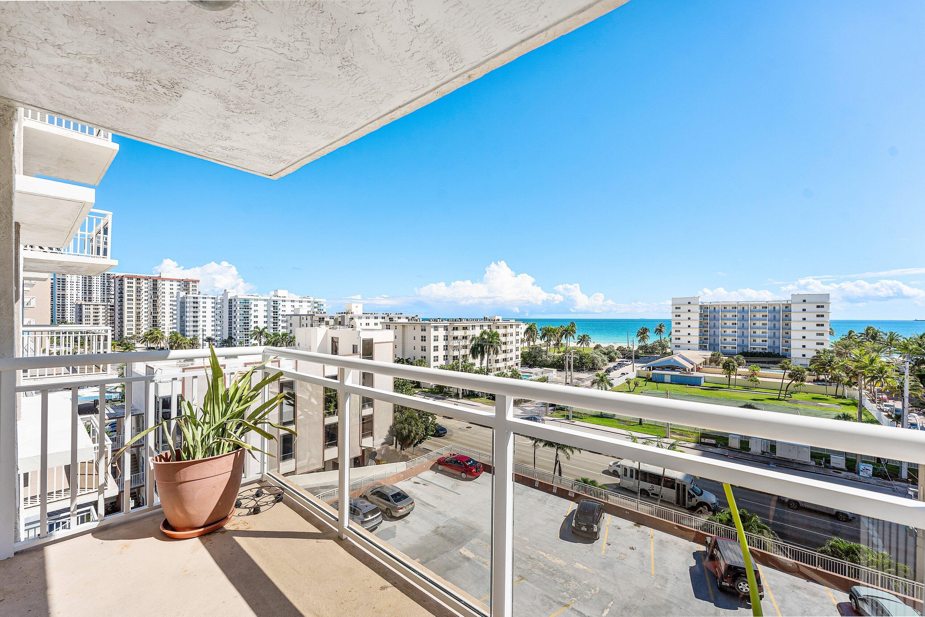 View details of listing 1600 S Ocean Drive 7h, Hollywood, FL 33019 Hollywood with MLS#