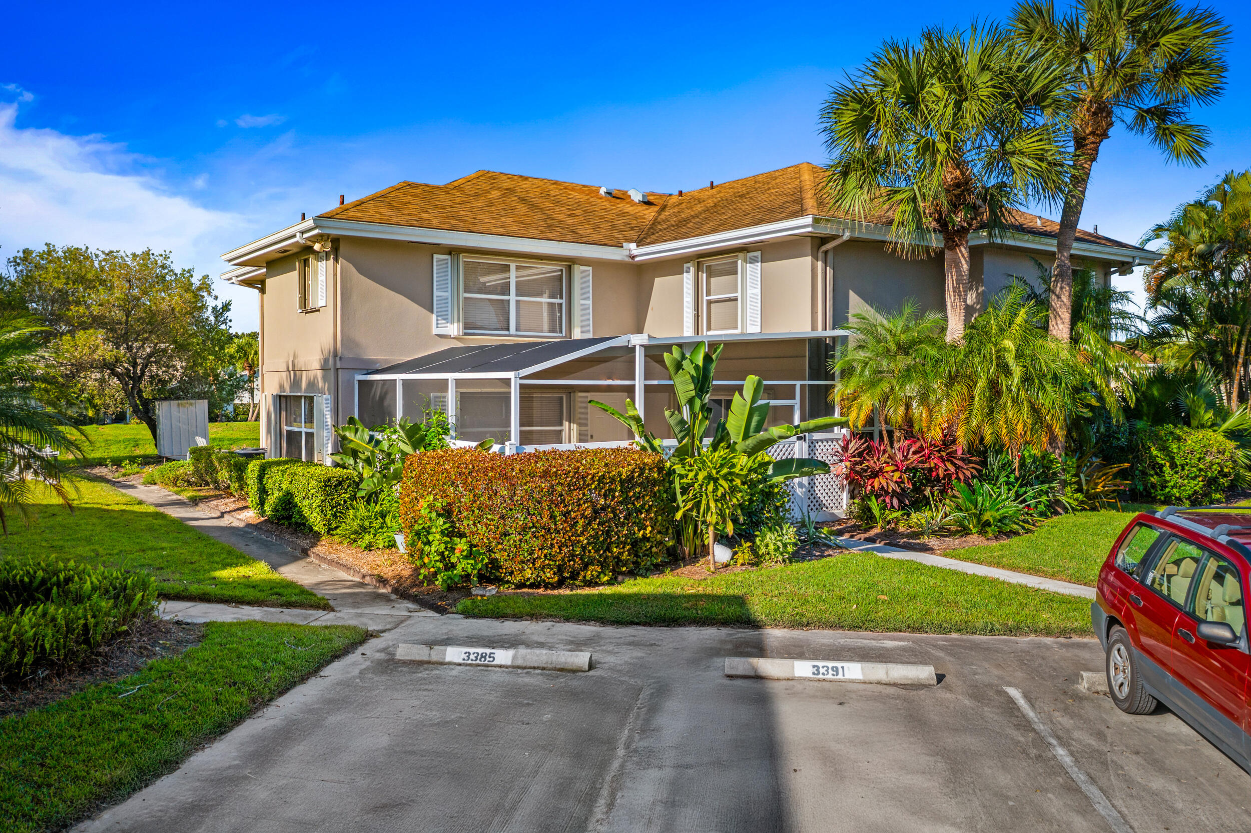View details of listing 3389 SW Sunset Trace Circle, Palm City, FL 34990 Palm City with MLS#