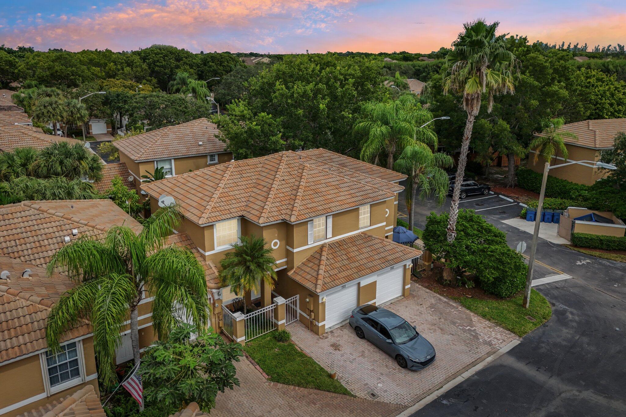 View details of listing 2837 NW 99th Terrace, Sunrise, FL 33322 Sunrise with MLS#