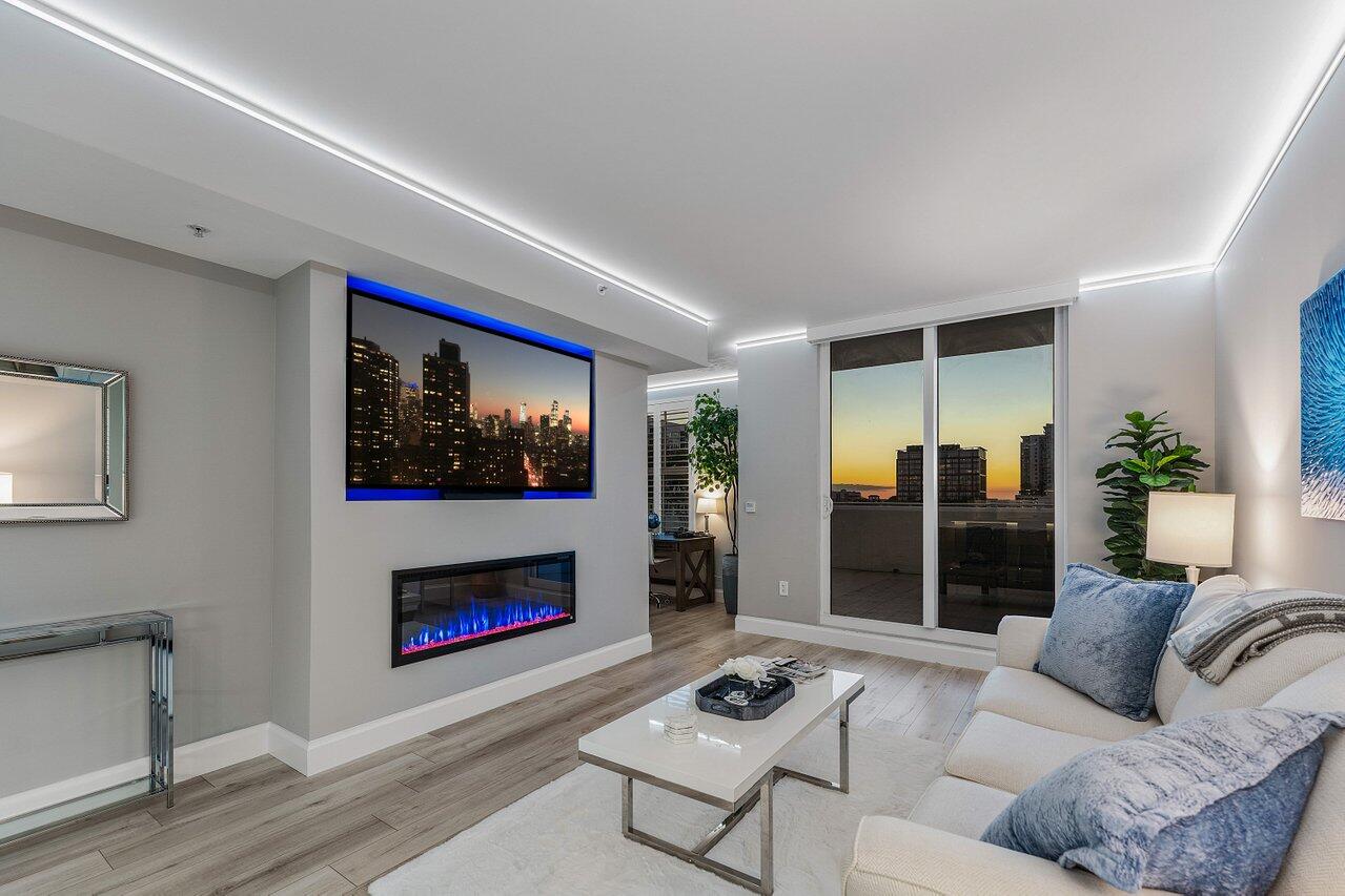 View details of listing 255 Evernia Street 1115, West Palm Beach, FL 33401 West Palm Beach with MLS#
