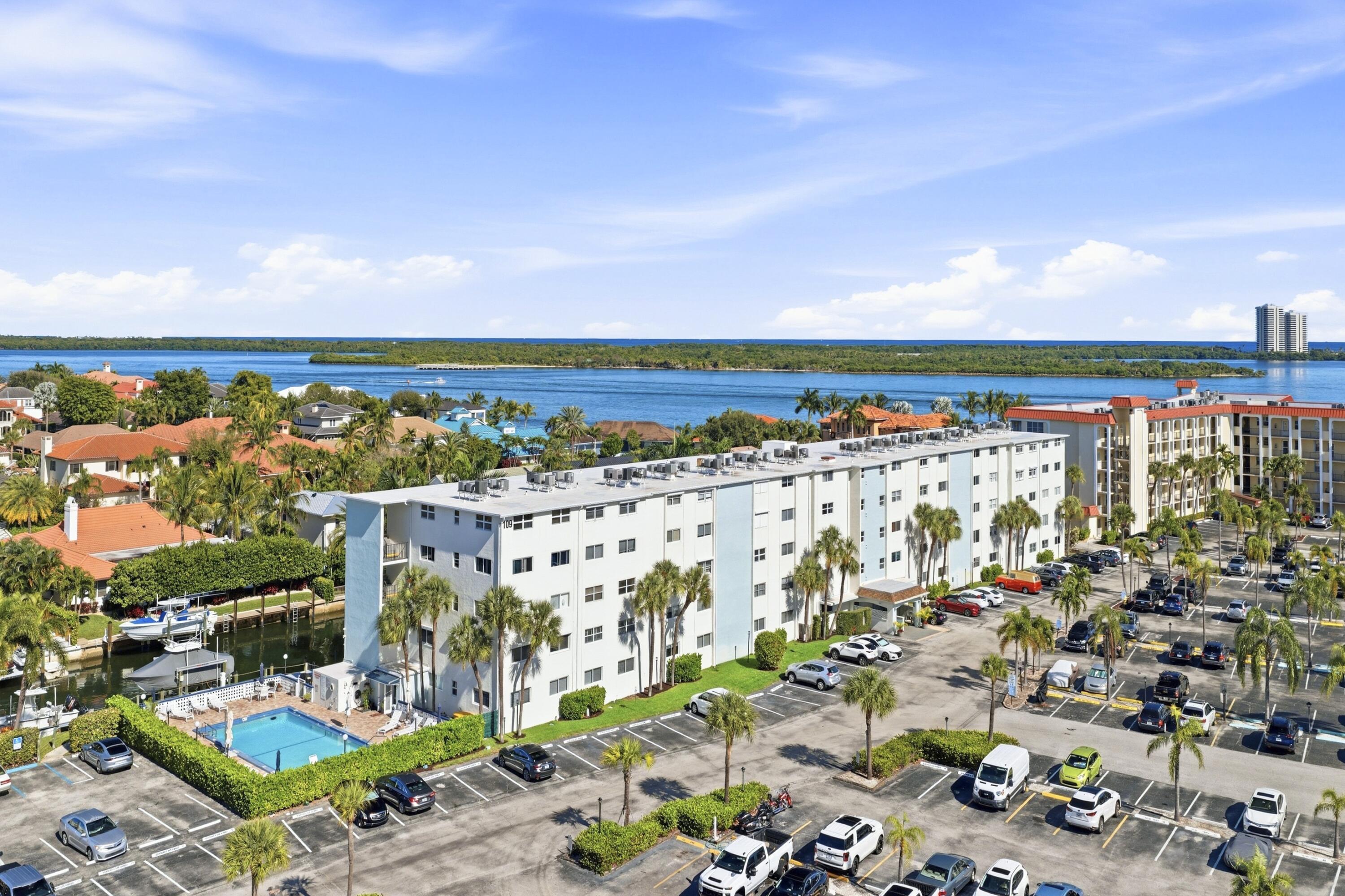 View details of listing 109 Paradise Harbour Blvd 415, North Palm Beach, FL 33408 North Palm Beach with MLS#