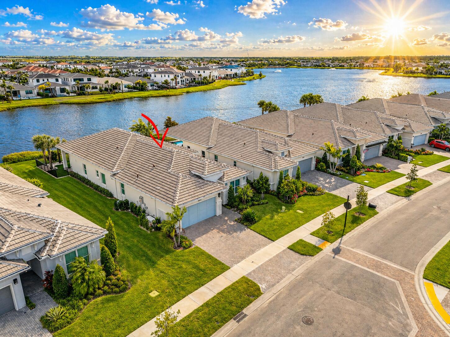 View details of listing 10033 Regency Way, Palm Beach Gardens, FL 33412 Palm Beach Gardens with MLS#