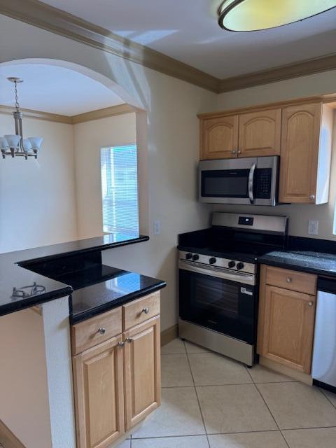View details of listing 744 NE 14th Avenue 12, Fort Lauderdale, FL 33304 Fort Lauderdale with MLS#
