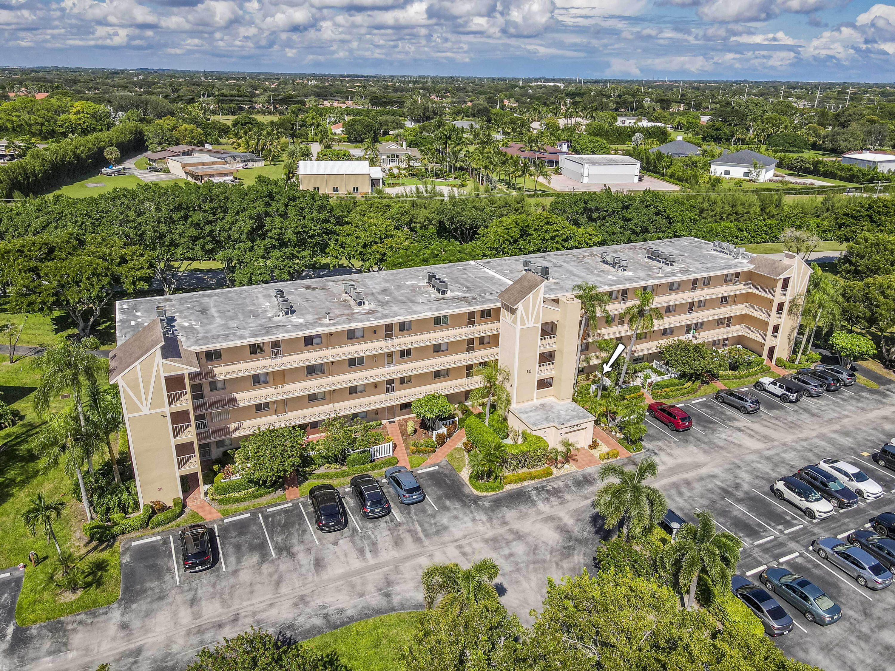 View details of listing 6865 Huntington Lane 105, Delray Beach, FL 33446 Delray Beach with MLS#