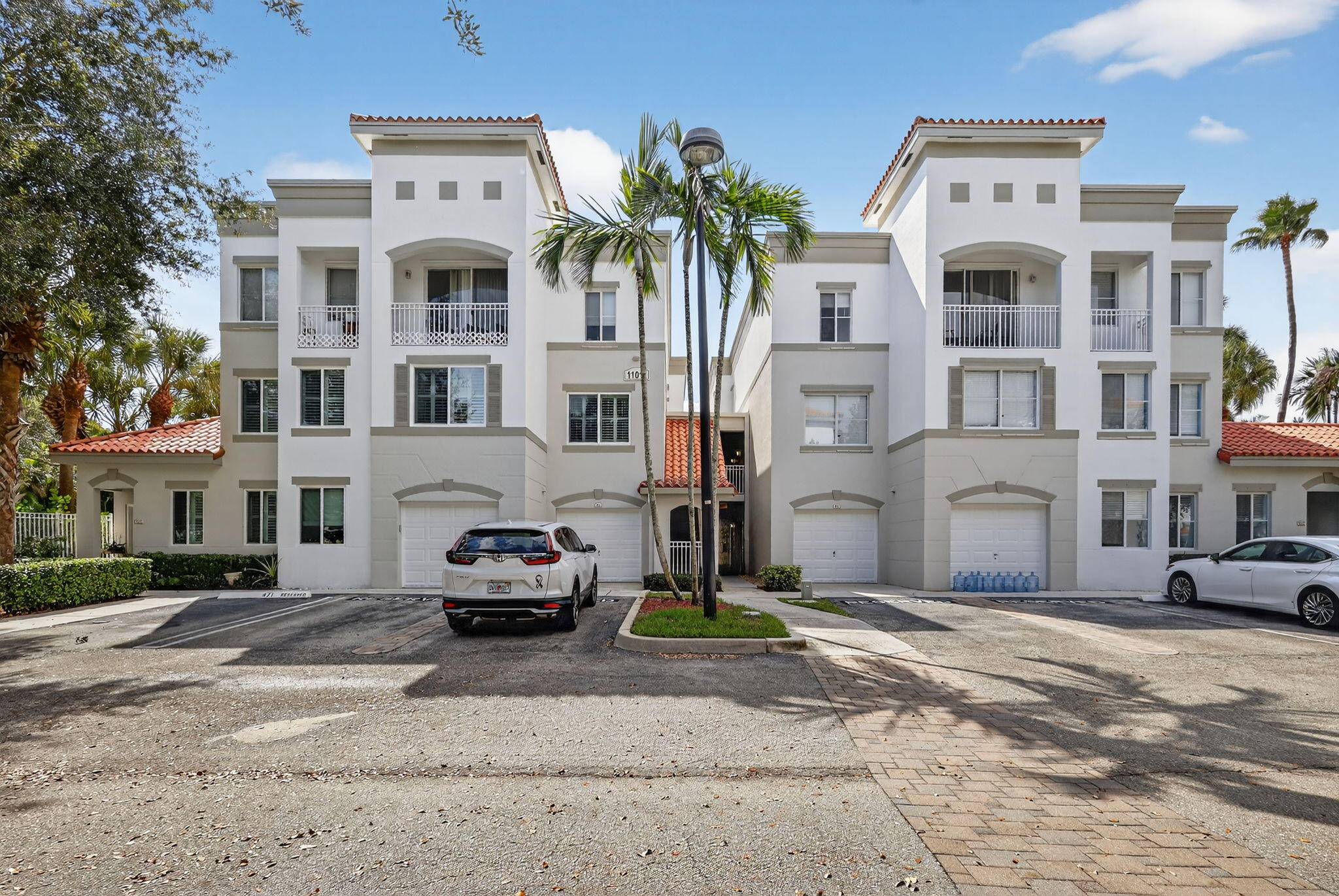View details of listing 11011 Legacy Lane 105, Palm Beach Gardens, FL 33410 Palm Beach Gardens with MLS#