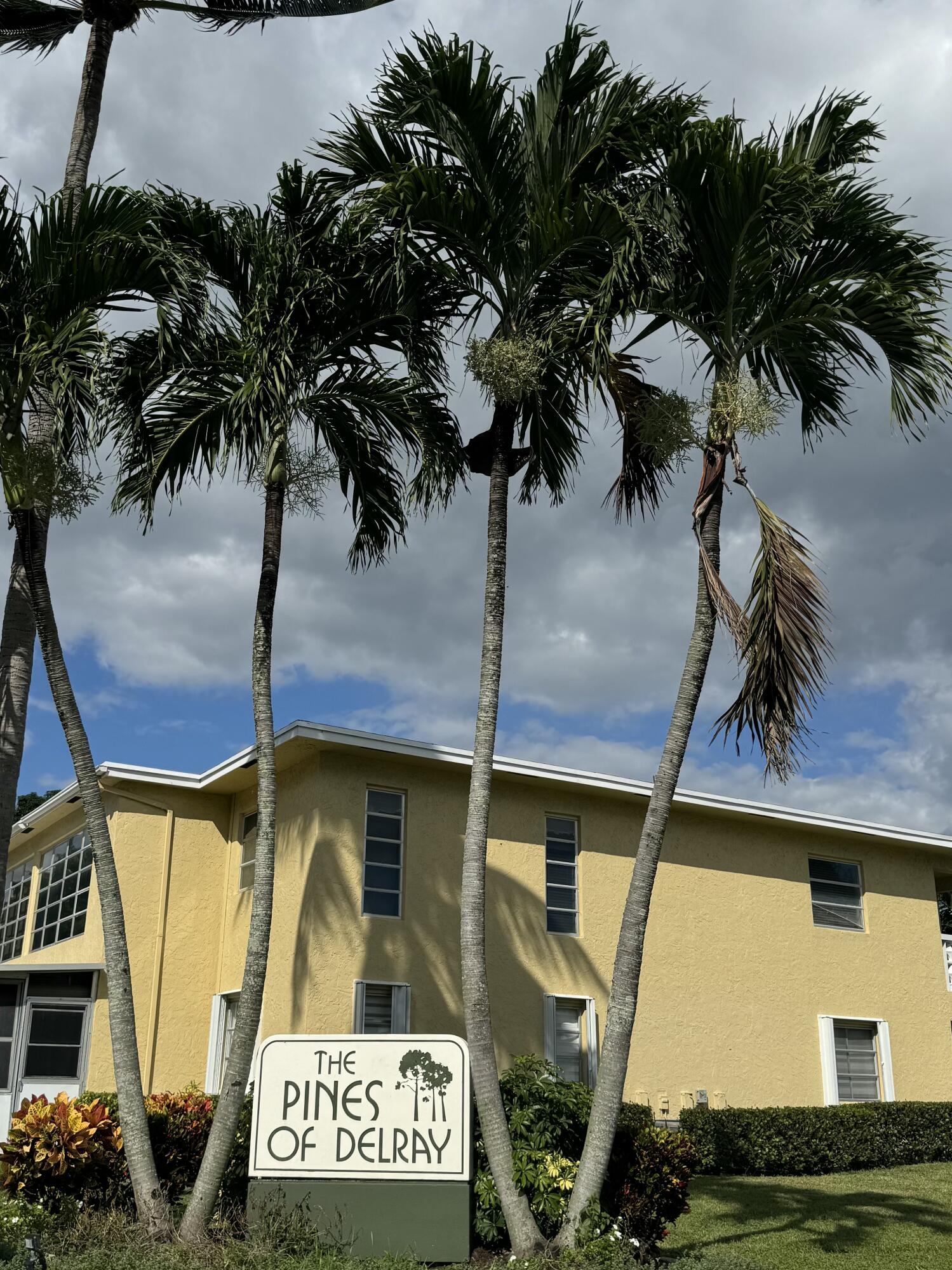 View details of listing 1141 Violet Terrace 202, Delray Beach, FL 33445 Delray Beach with MLS#