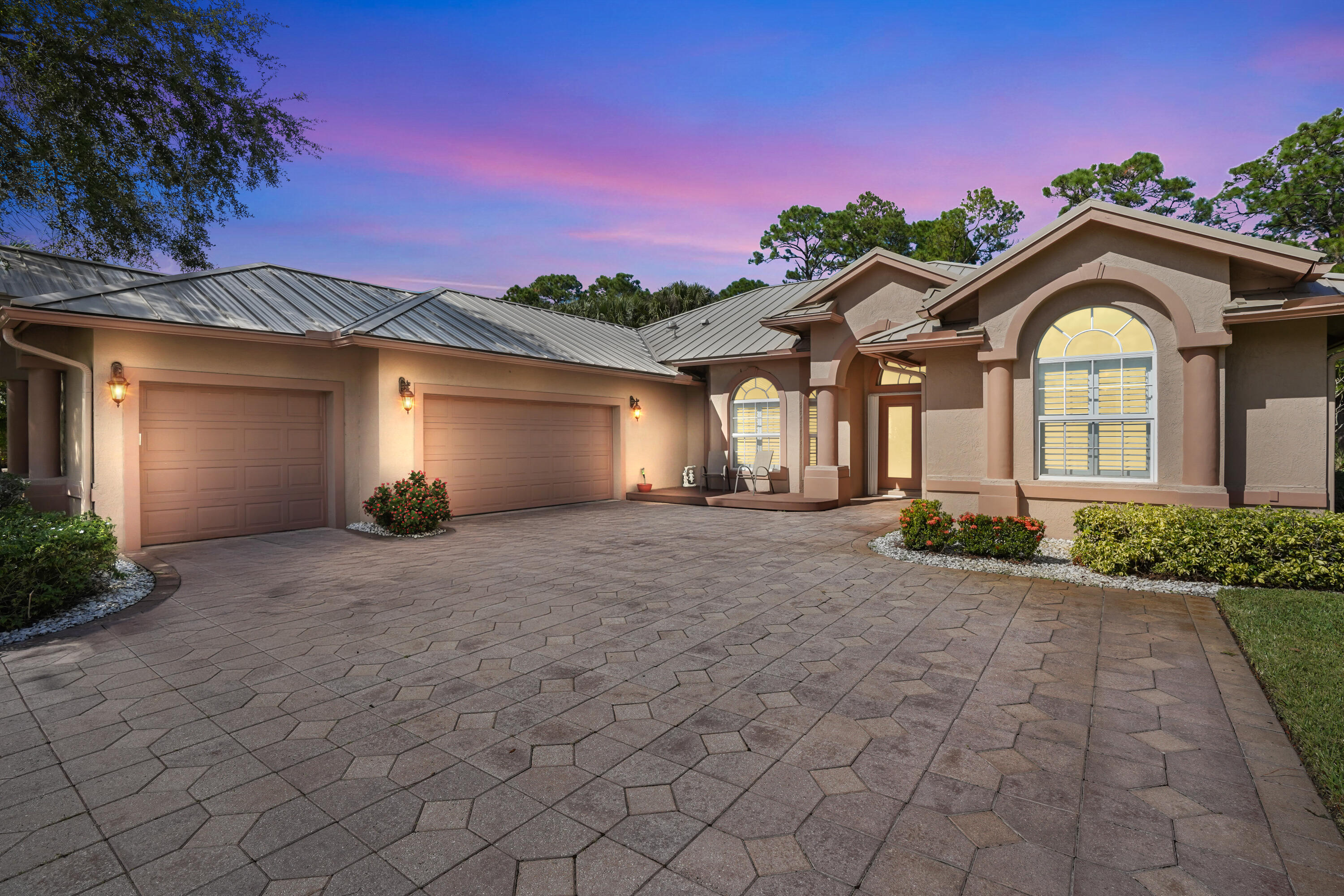 View details of listing 3401 Bent Pine Drive, Fort Pierce, FL 34951 Fort Pierce with MLS#