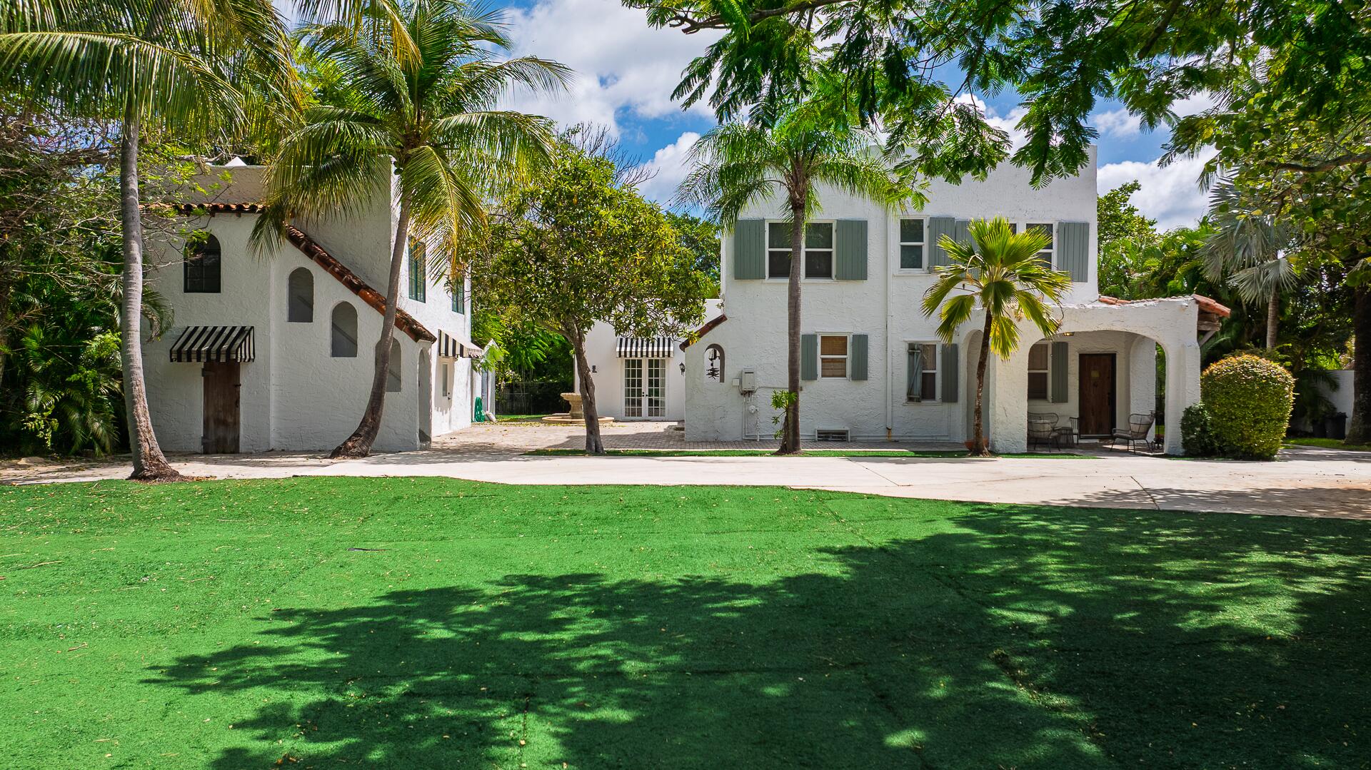View details of listing 717 Forest Hill Boulevard, West Palm Beach, FL 33405 West Palm Beach with MLS# 