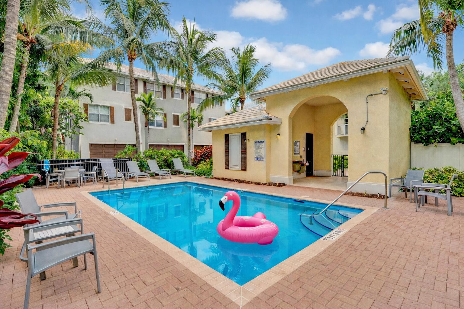 View details of listing 109 E Coda Circle, Delray Beach, FL 33444 Delray Beach with MLS# 